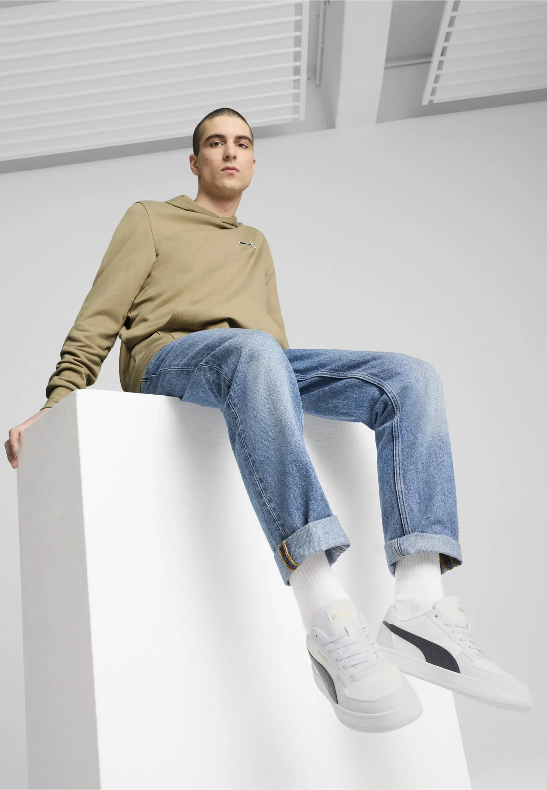 Фото № 2 с приближением к товару «‎CAVEN 2.0»