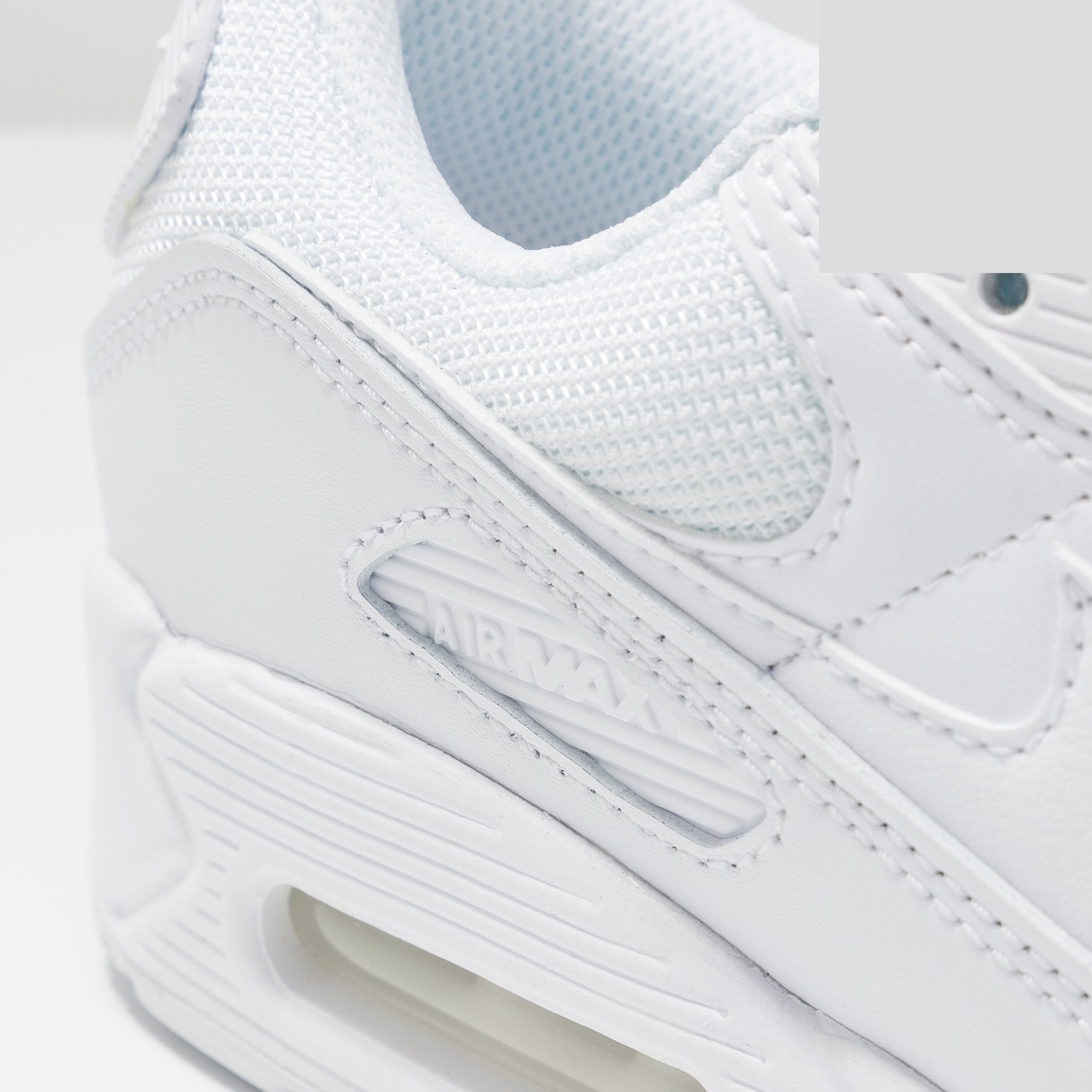 Фото № 3 с приближением к товару «‎Nike Air Max 90 »