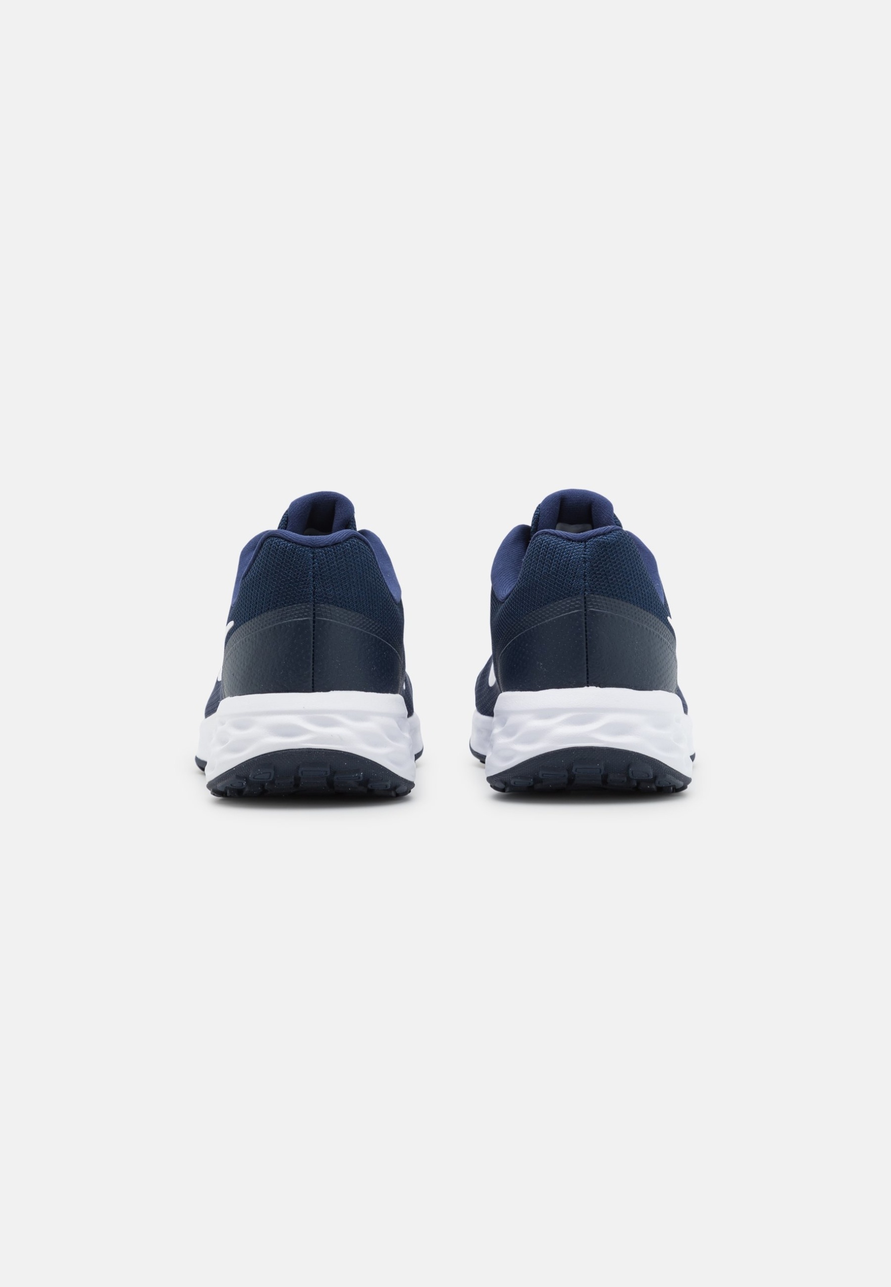 Фото № 3 с приближением к товару «‎Nike Revolution »