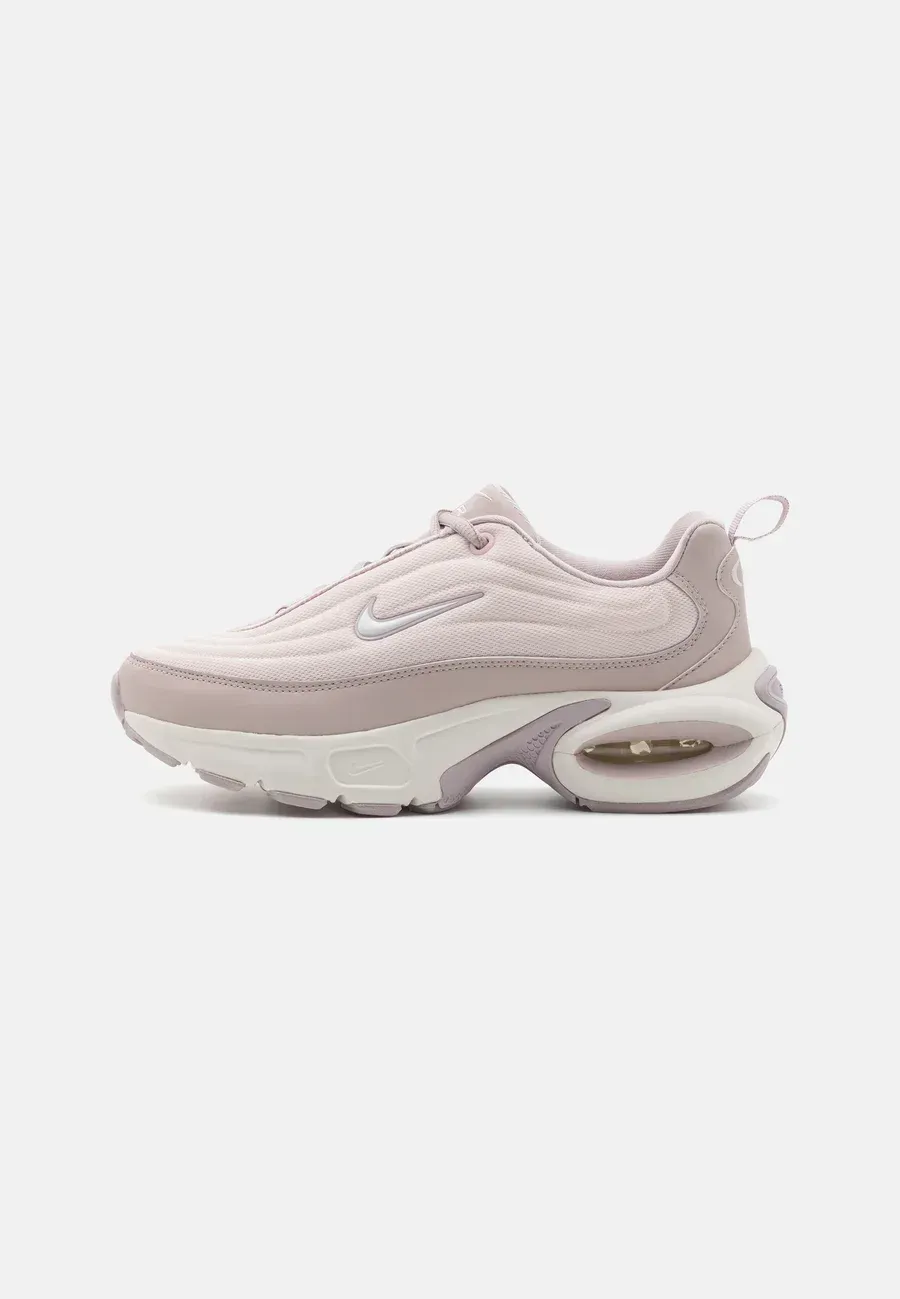 Фото № 2 с приближением к товару «‎AIR MAX PORTAL»
