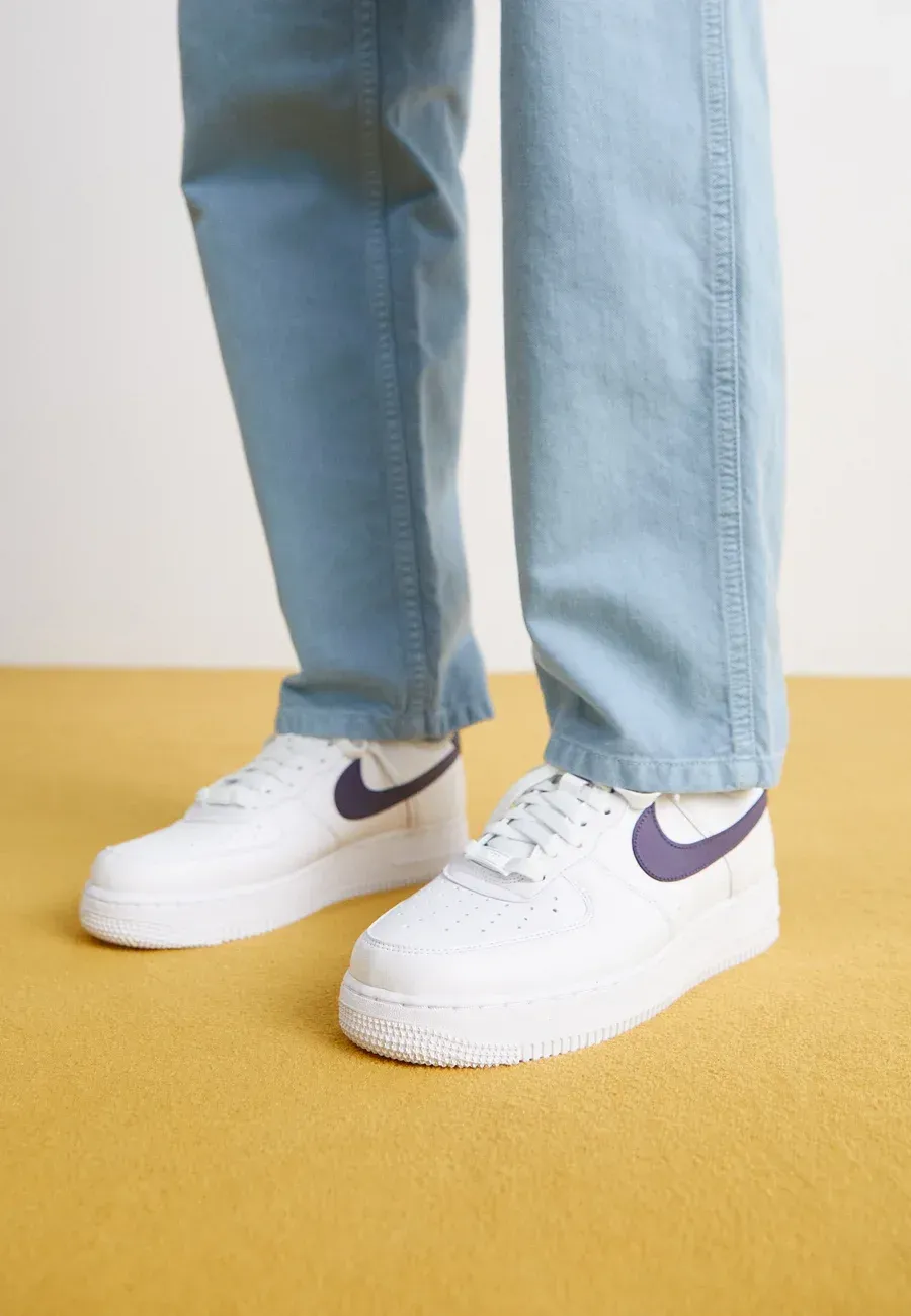 Фото № 1 с приближением к товару «‎AIR FORCE 1 07 NEXT NATURE»
