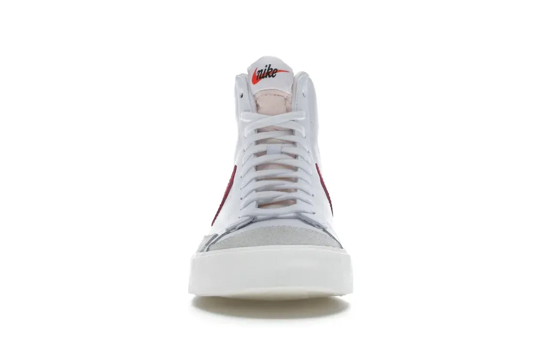 Фото № 2 с приближением к товару «‎Nike Blazer Mid 77 Brick Red»
