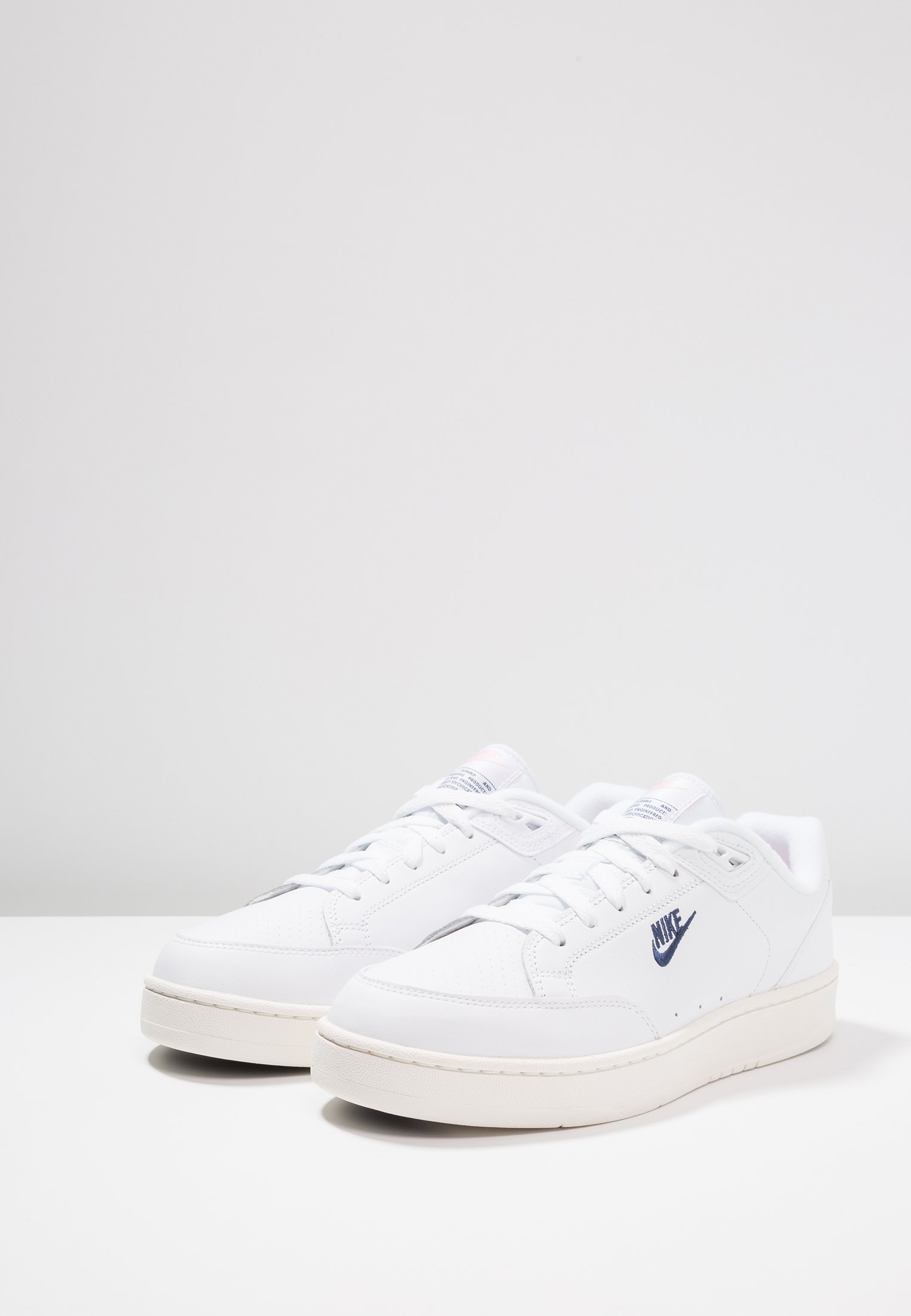 Фото № 2 с приближением к товару «‎Nike Grandstand II »