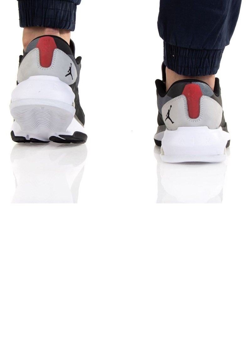 Фото № 4 с приближением к товару «‎Jordan Air »