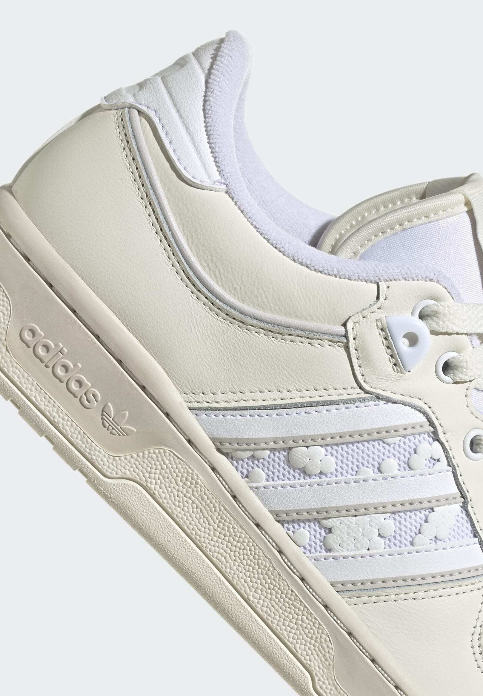 Фото № 5 с приближением к товару «‎Adidas Rivalry »