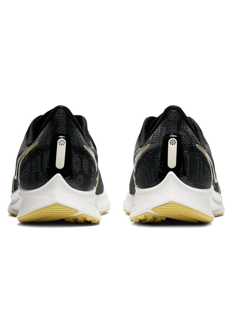Фото № 4 с приближением к товару «‎Nike Air Zoom Pegasus»