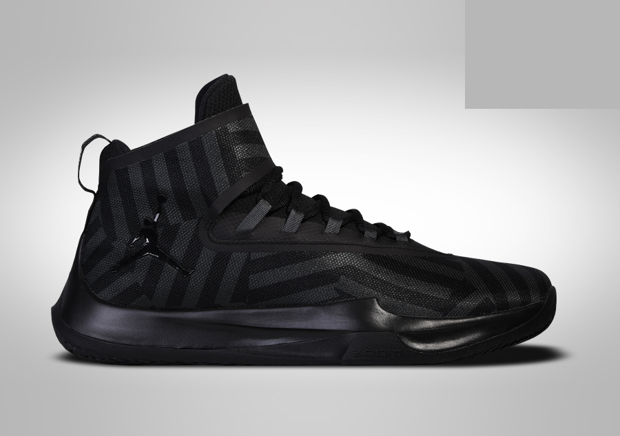 Фото № 1 с приближением к товару «‎Nike Air Jordan Fly Unlimited Triple »