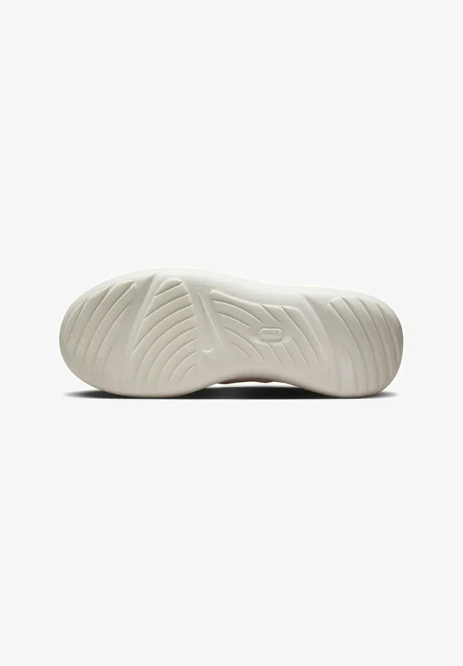 Фото № 4 с приближением к товару «‎Кроссовки Nike SPNS411A01B-J11»