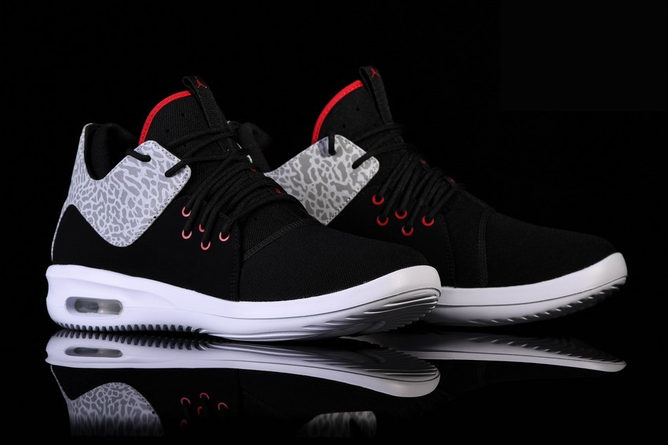 Фото № 3 с приближением к товару «‎Nike Air Jordan First Class Cement »