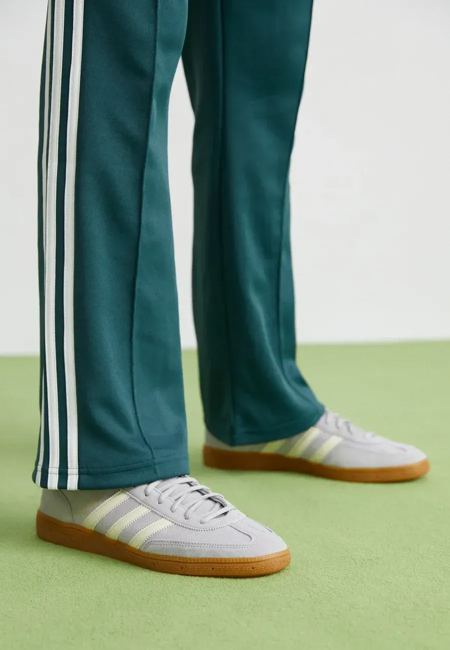 Фото № 2 с приближением к товару «‎HANDBALL SPEZIAL»