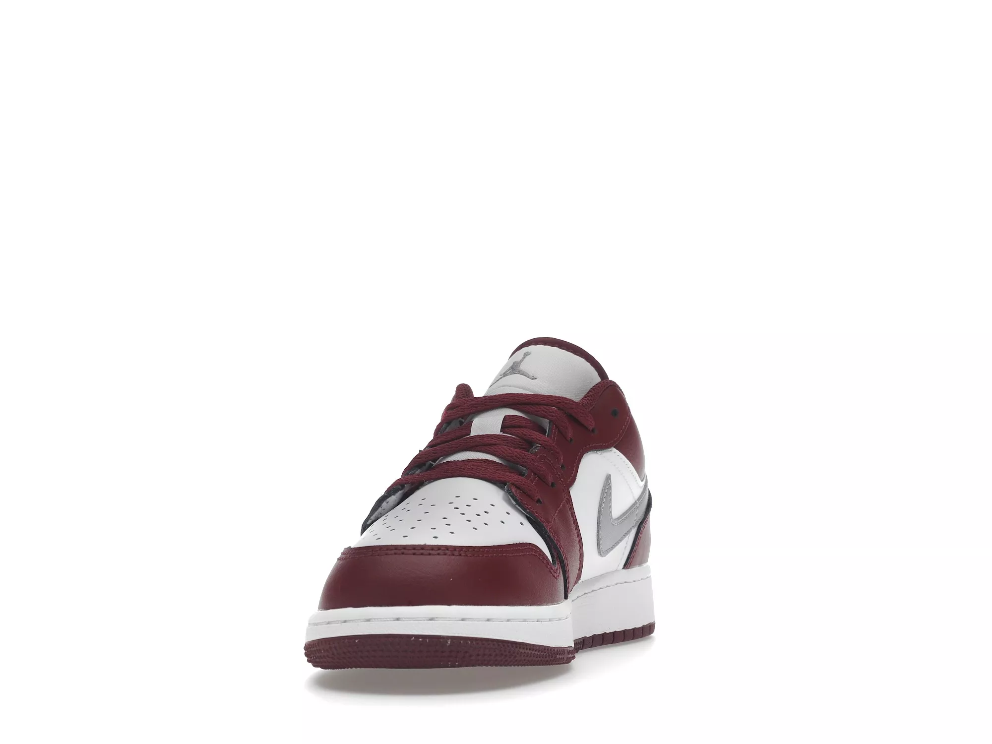 Фото № 3 с приближением к товару «‎Jordan 1 Low Bordeaux »