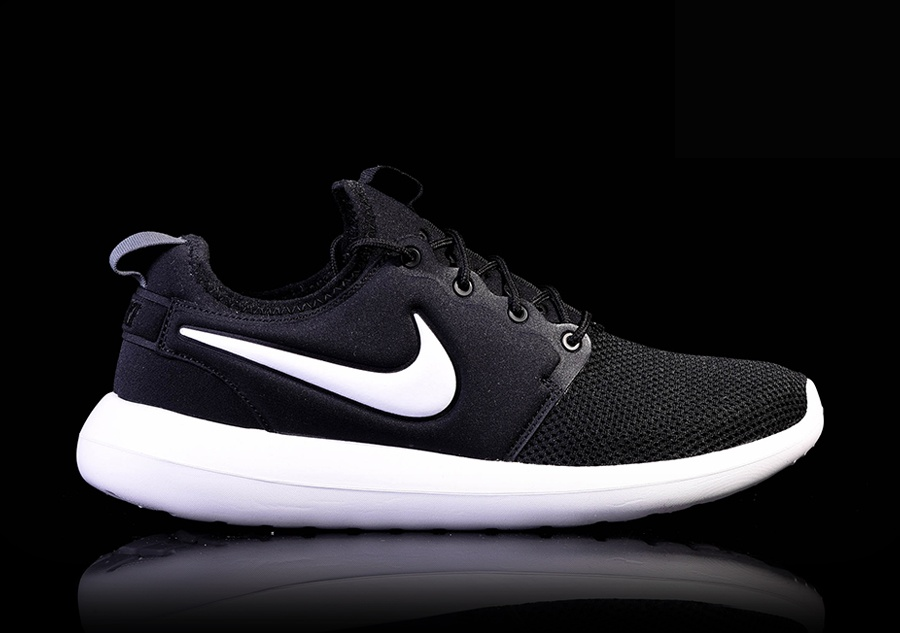 Фото № 1 с приближением к товару «‎Nike Roshe Two »