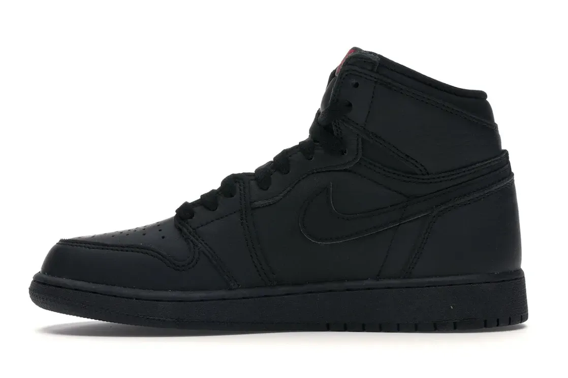 Фото № 3 с приближением к товару «‎Jordan 1 Retro High OG Essentials Black »