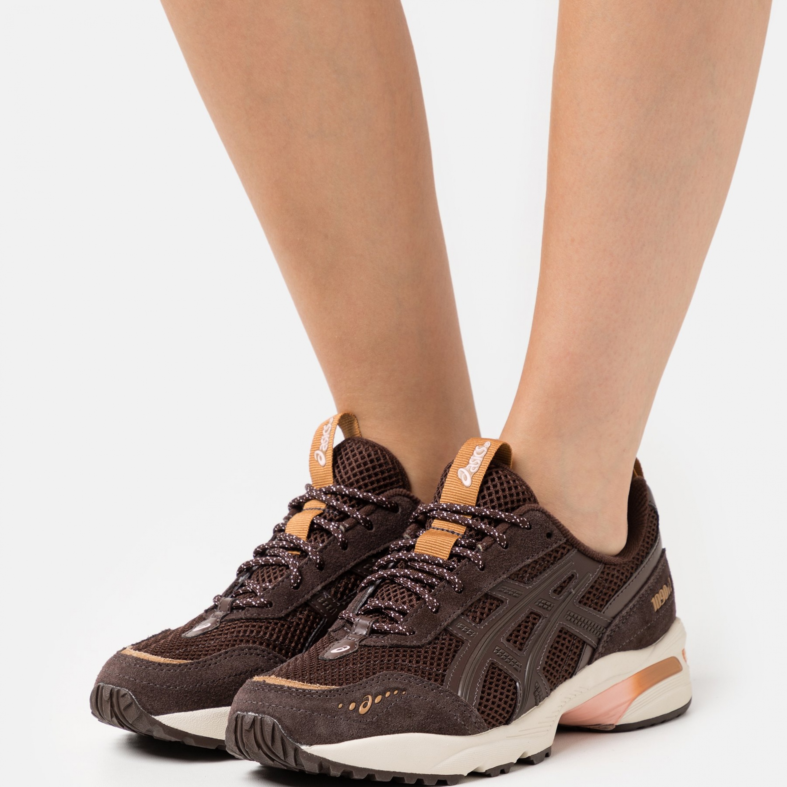 Фото № 2 с приближением к товару «‎Asics Gel-1090v2 »