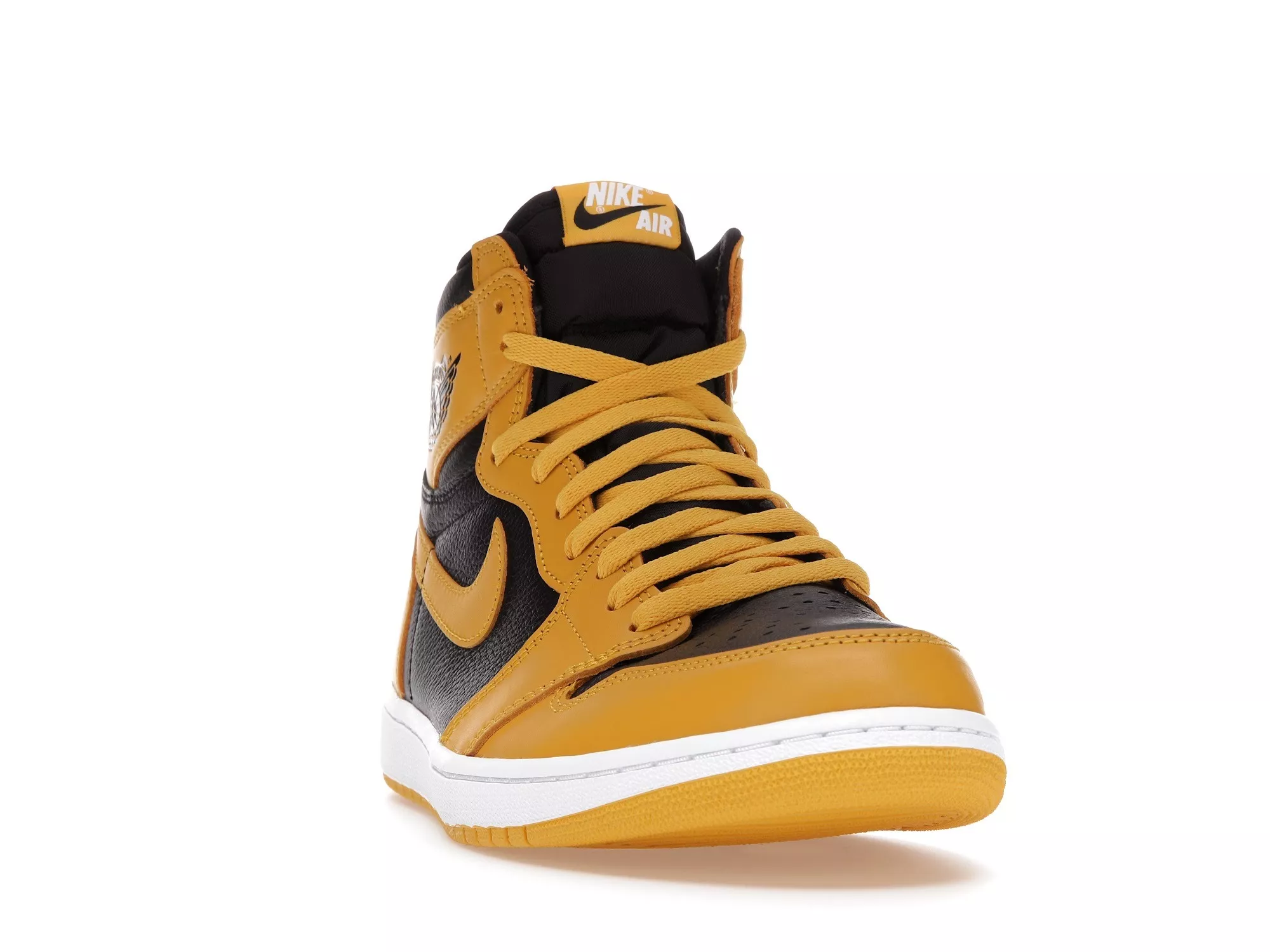 Фото № 1 с приближением к товару «‎Jordan 1 Retro High Pollen»