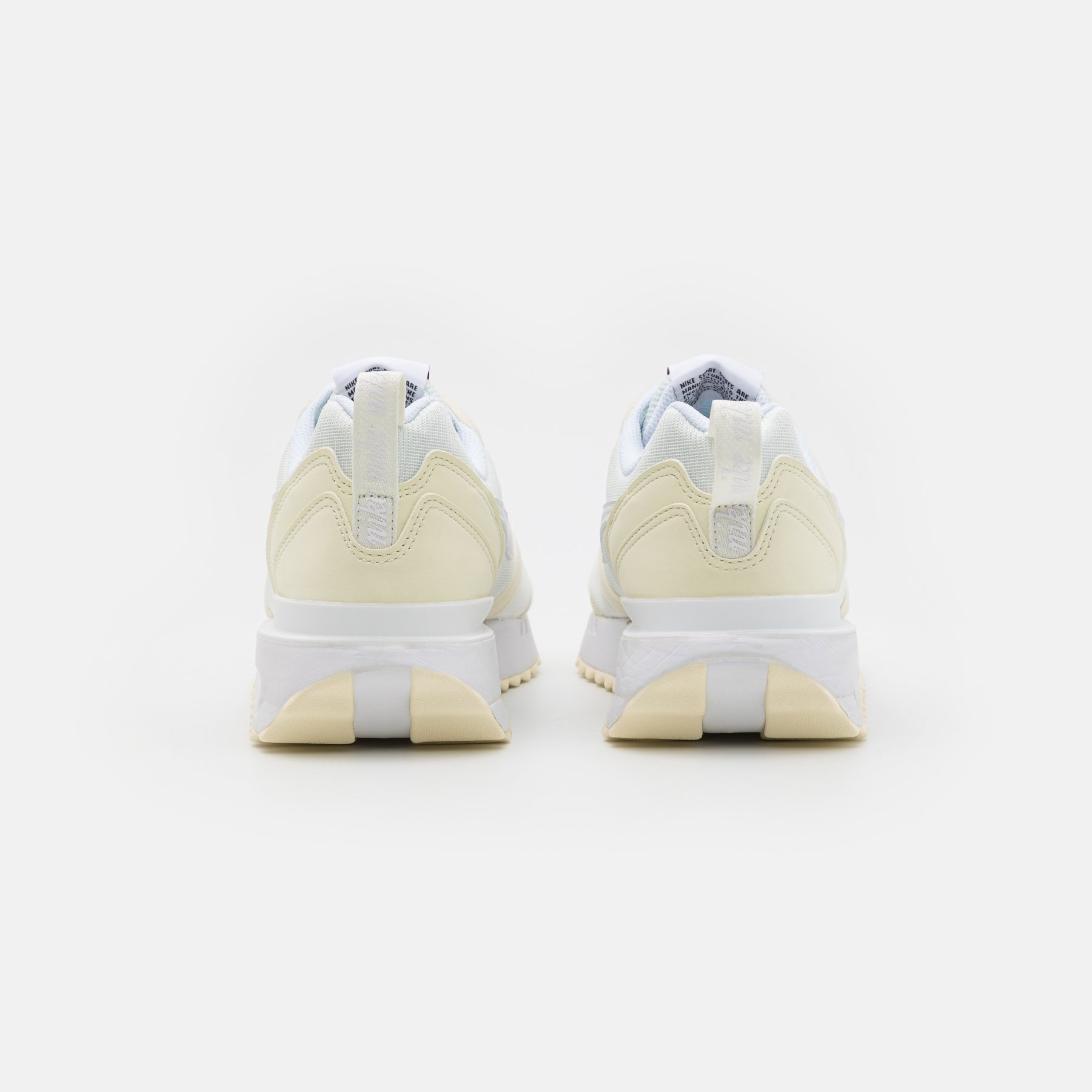 Фото № 3 с приближением к товару «‎Nike Air Max Dawn »