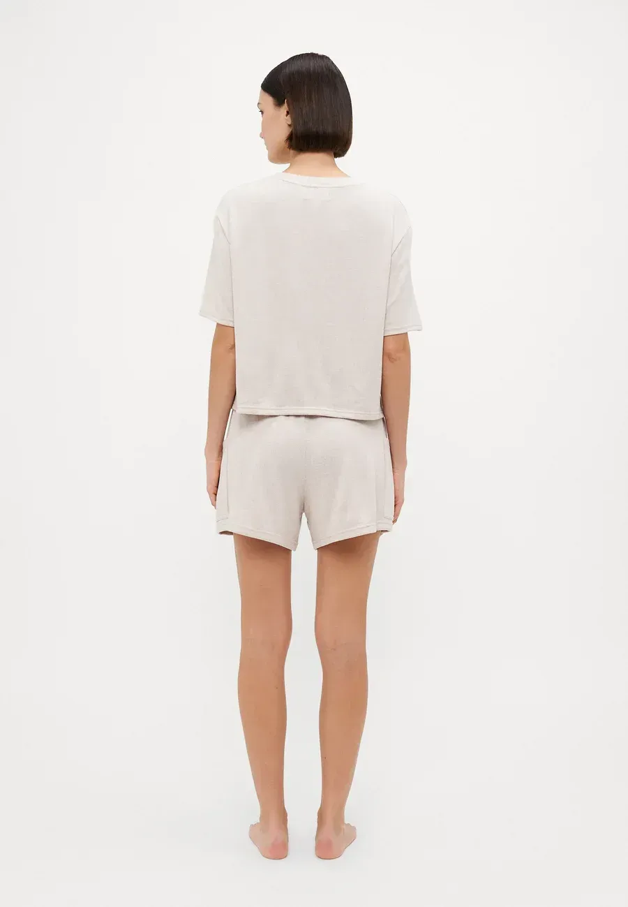 Фото № 4 с приближением к товару «‎EMARYLD SHORT »