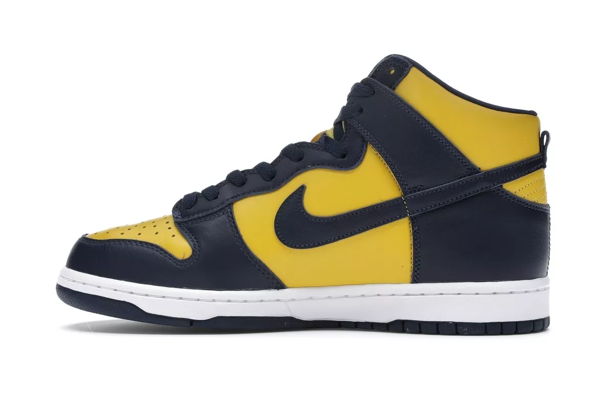 Фото № 6 с приближением к товару «‎Nike Dunk High Michigan (2020)»