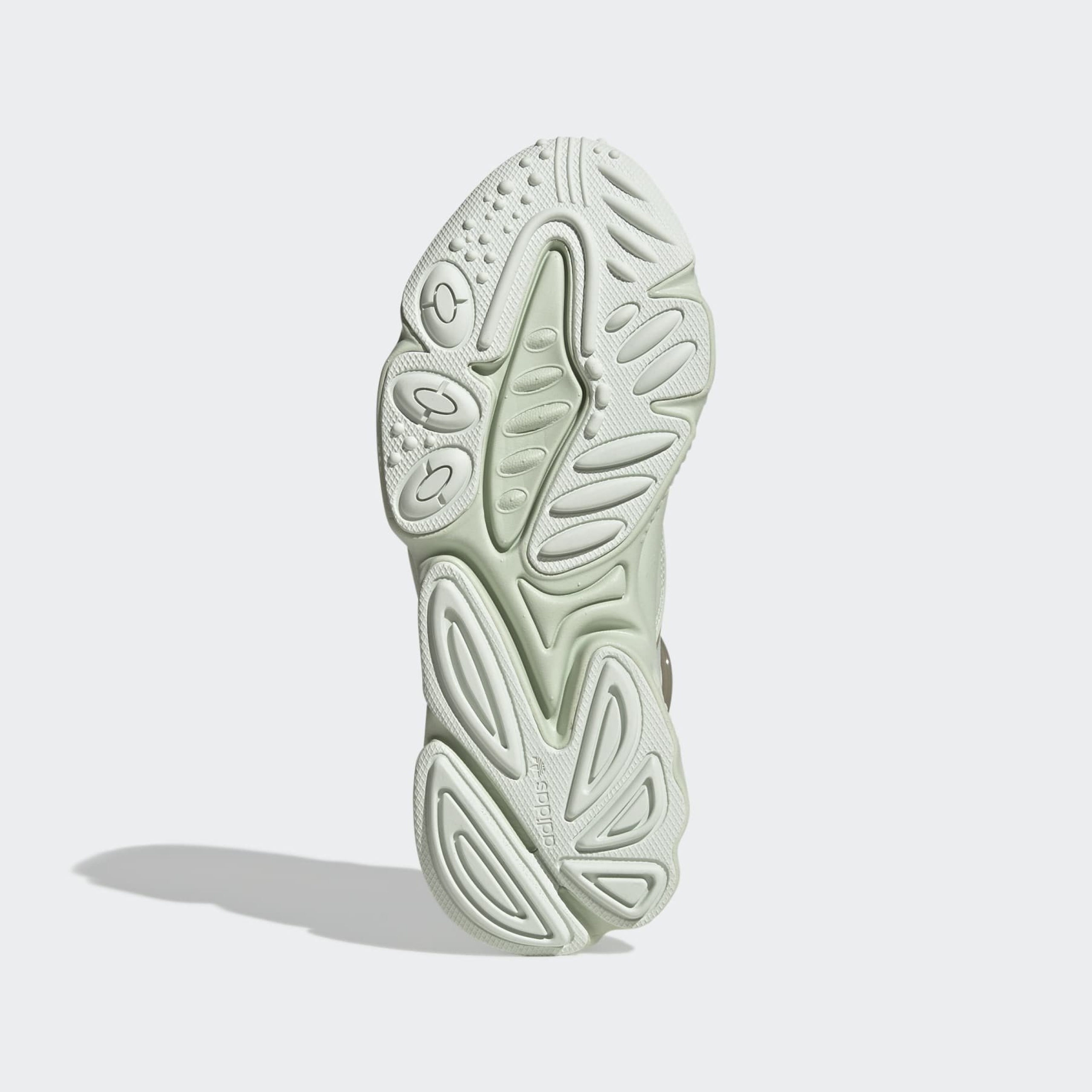 Фото № 5 с приближением к товару «‎Adidas Ozweego »