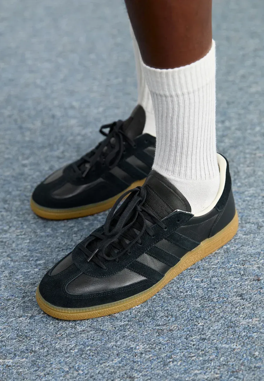 Фото № 2 с приближением к товару «‎HANDBALL SPEZIAL UNISEX»