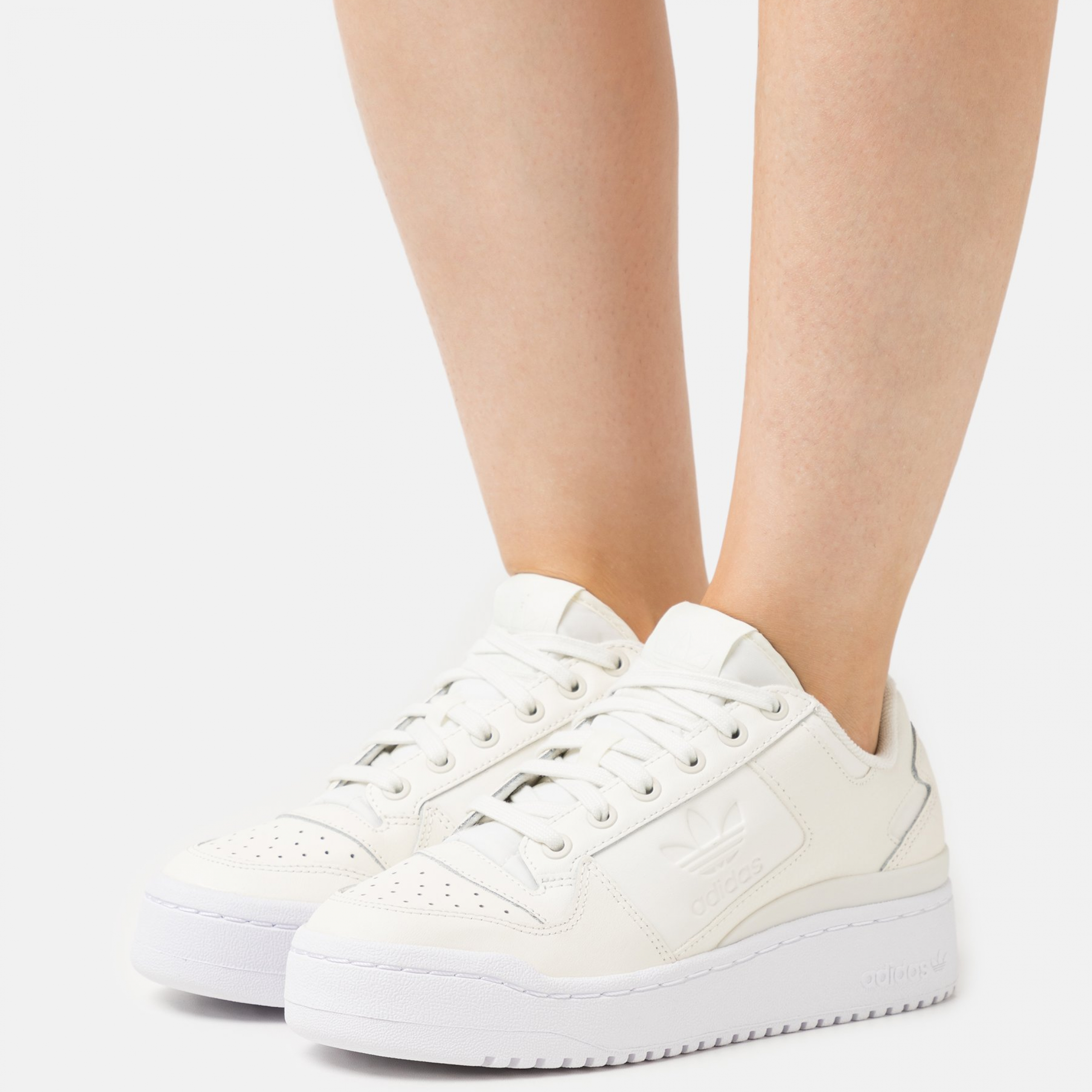 Фото № 5 с приближением к товару «‎Adidas Forum Bold »