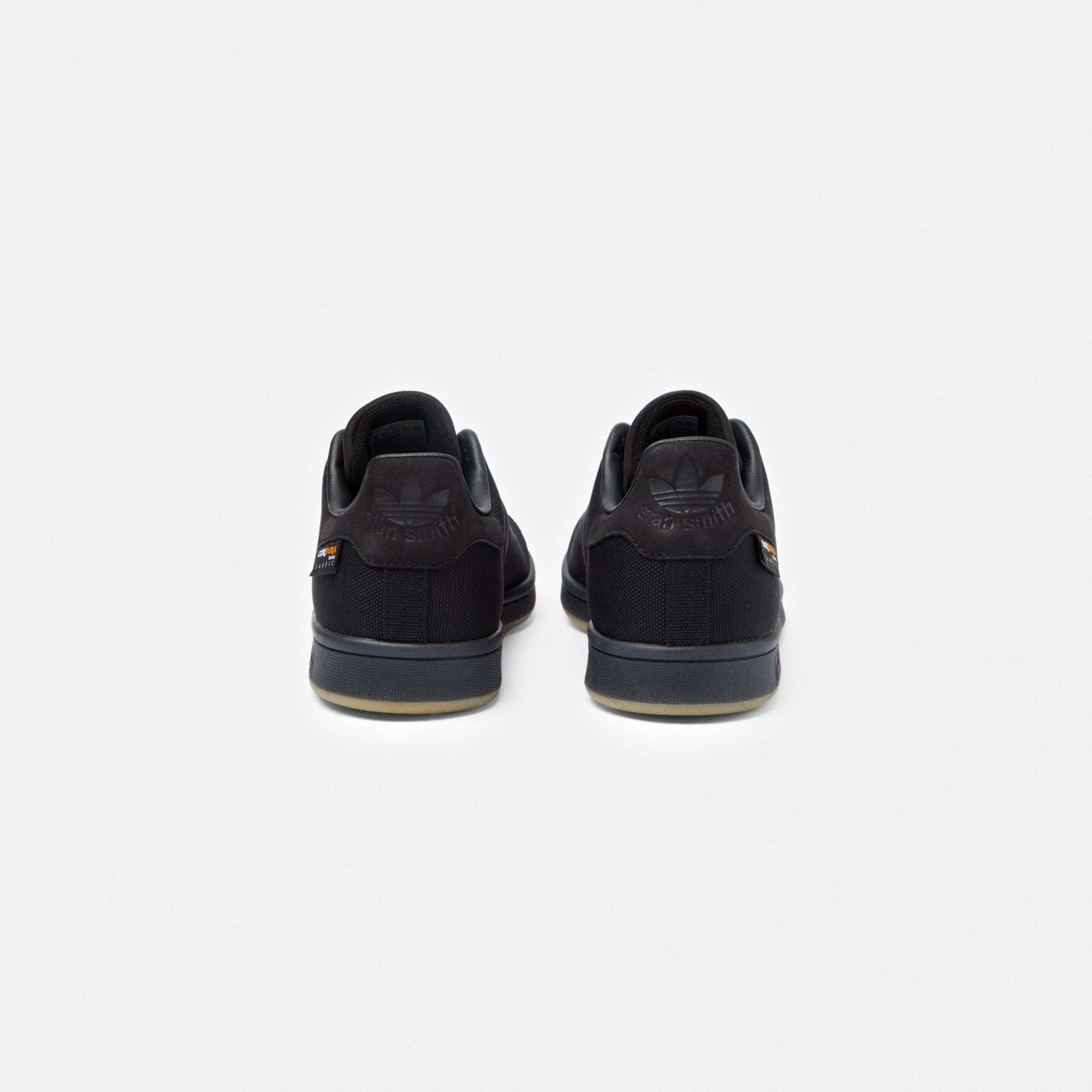 Фото № 3 с приближением к товару «‎Adidas Stan Smith »