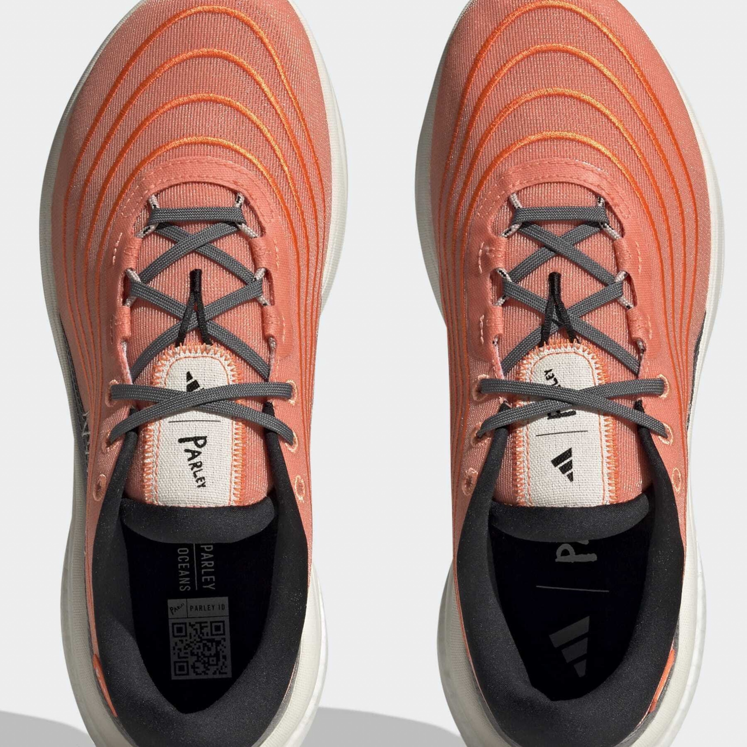 Фото № 2 с приближением к товару «‎Adidas Supernova 2.0 X Parley»