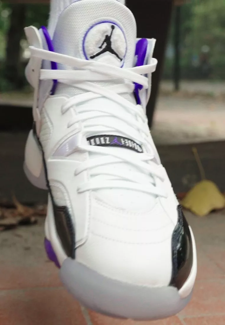 Фото № 3 с приближением к товару «‎JUMPMAN TWO TREY»
