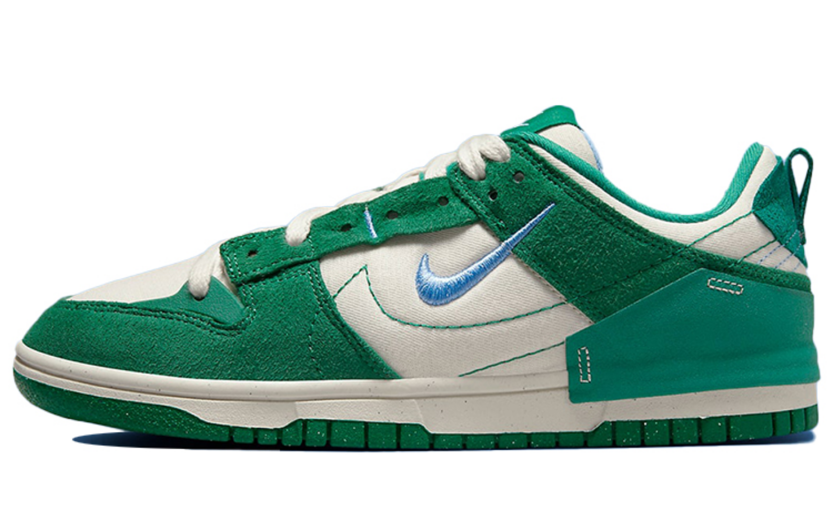 Фото № 1 с приближением к товару «‎Nike Wmns Dunk Low Disrupt 2 "Malachite" Sneakers BeigeGreen»