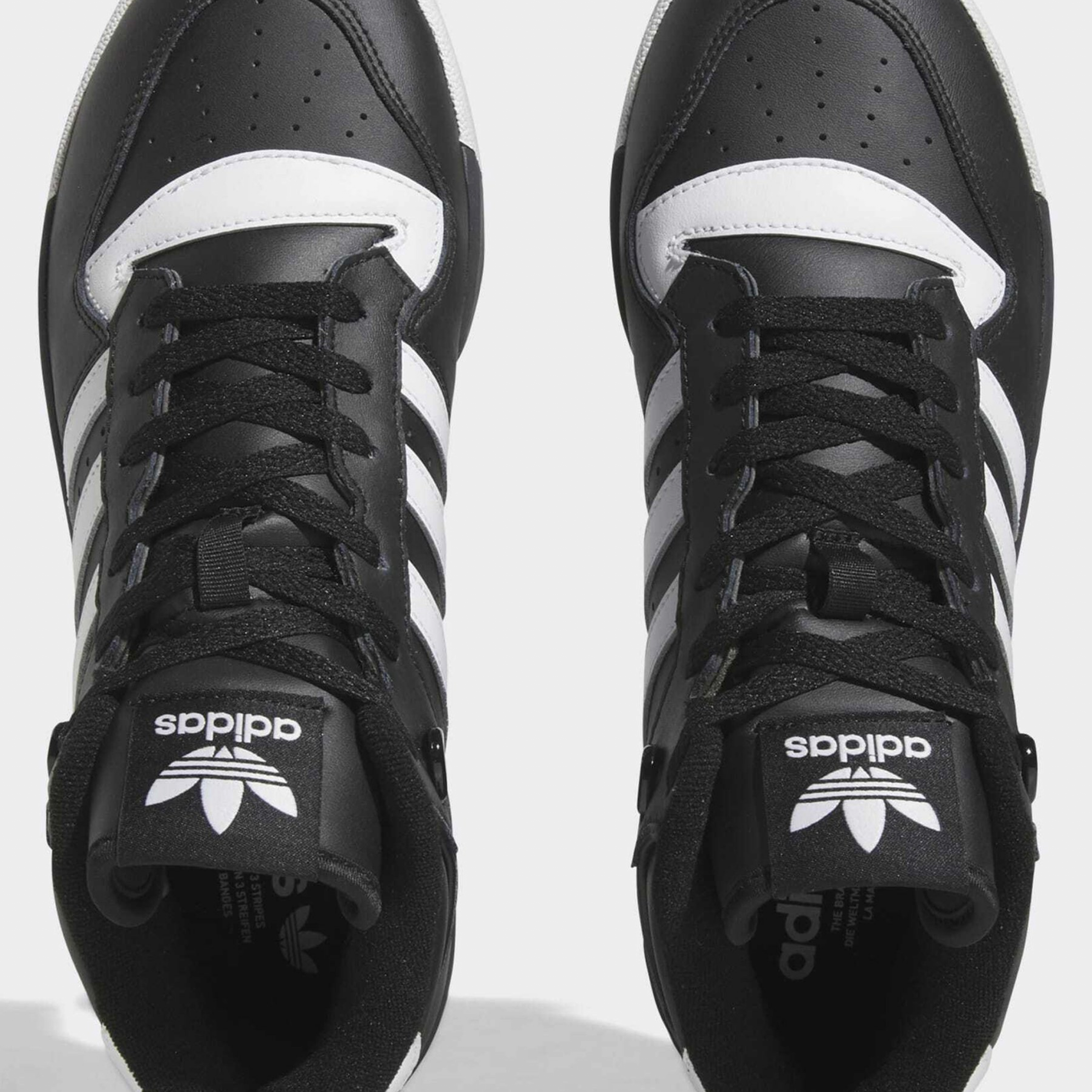 Фото № 3 с приближением к товару «‎Adidas Rivalry »