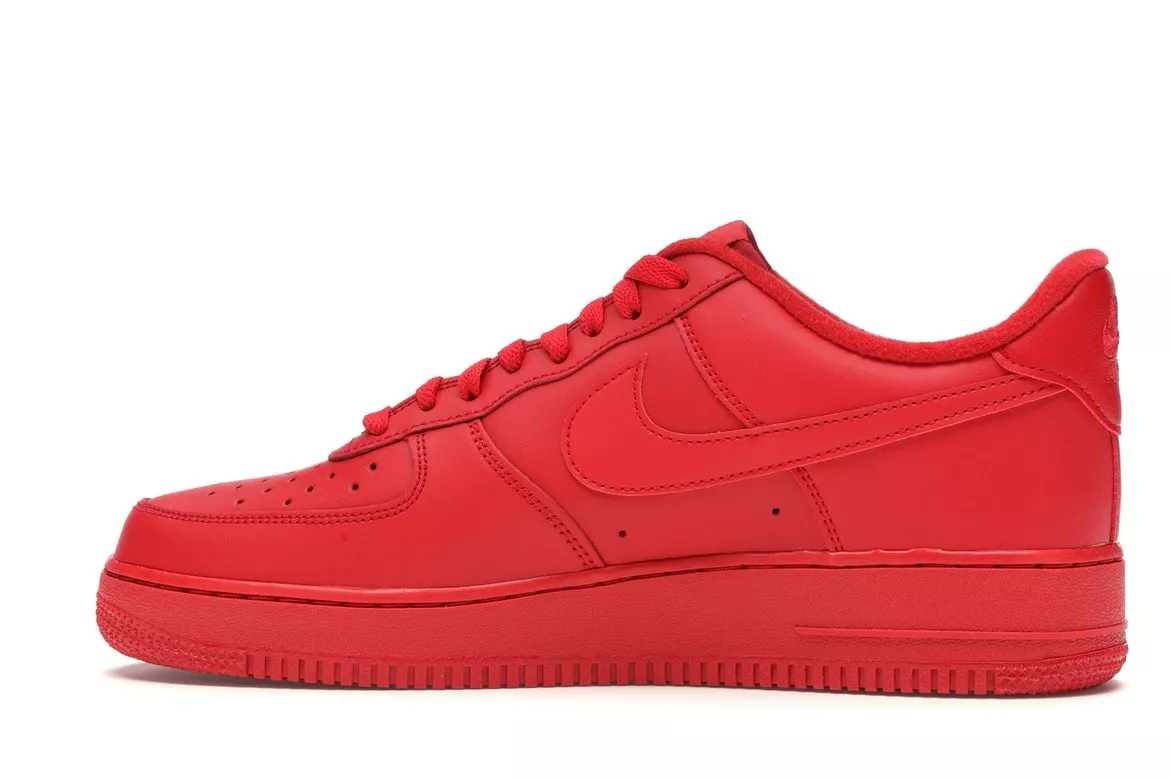 Фото № 2 с приближением к товару «‎Nike Air Force 1 Low Triple Red»