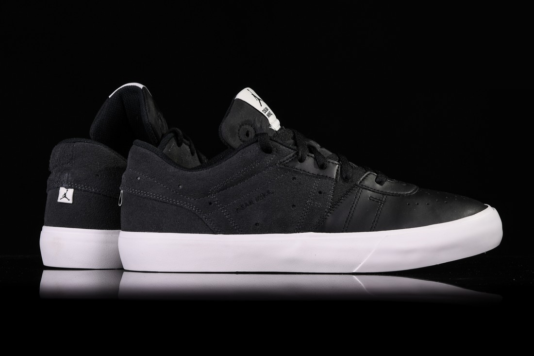 Фото № 5 с приближением к товару «‎Nike Air Jordan Series 01 Dear Mark »