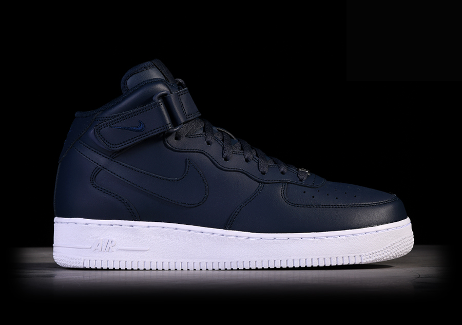 Фото № 1 с приближением к товару «‎Nike Air Force 1 ’07 Obsidian»