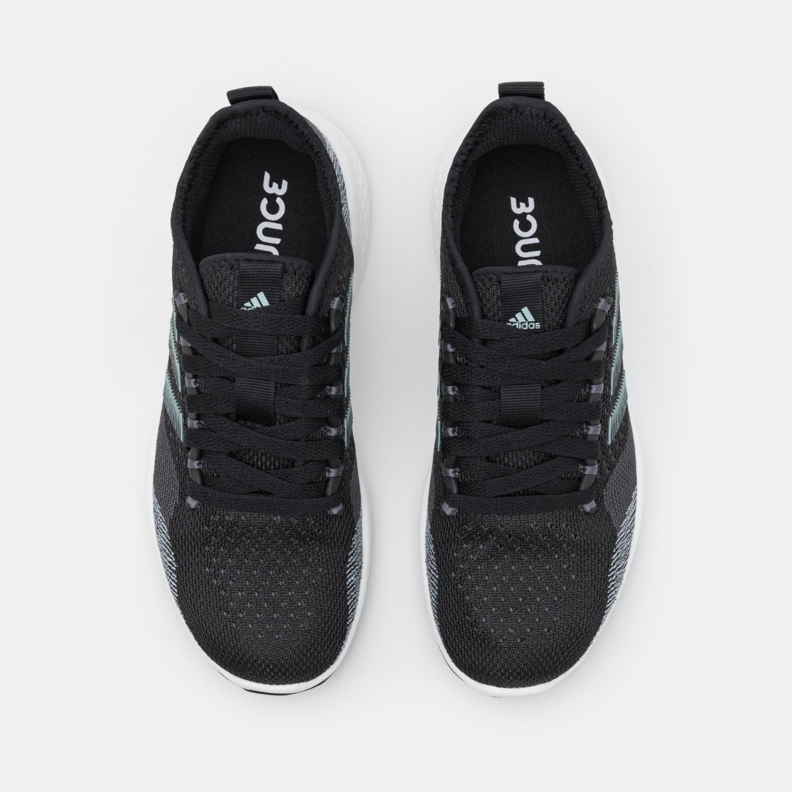 Фото № 4 с приближением к товару «‎Adidas 2.0 »