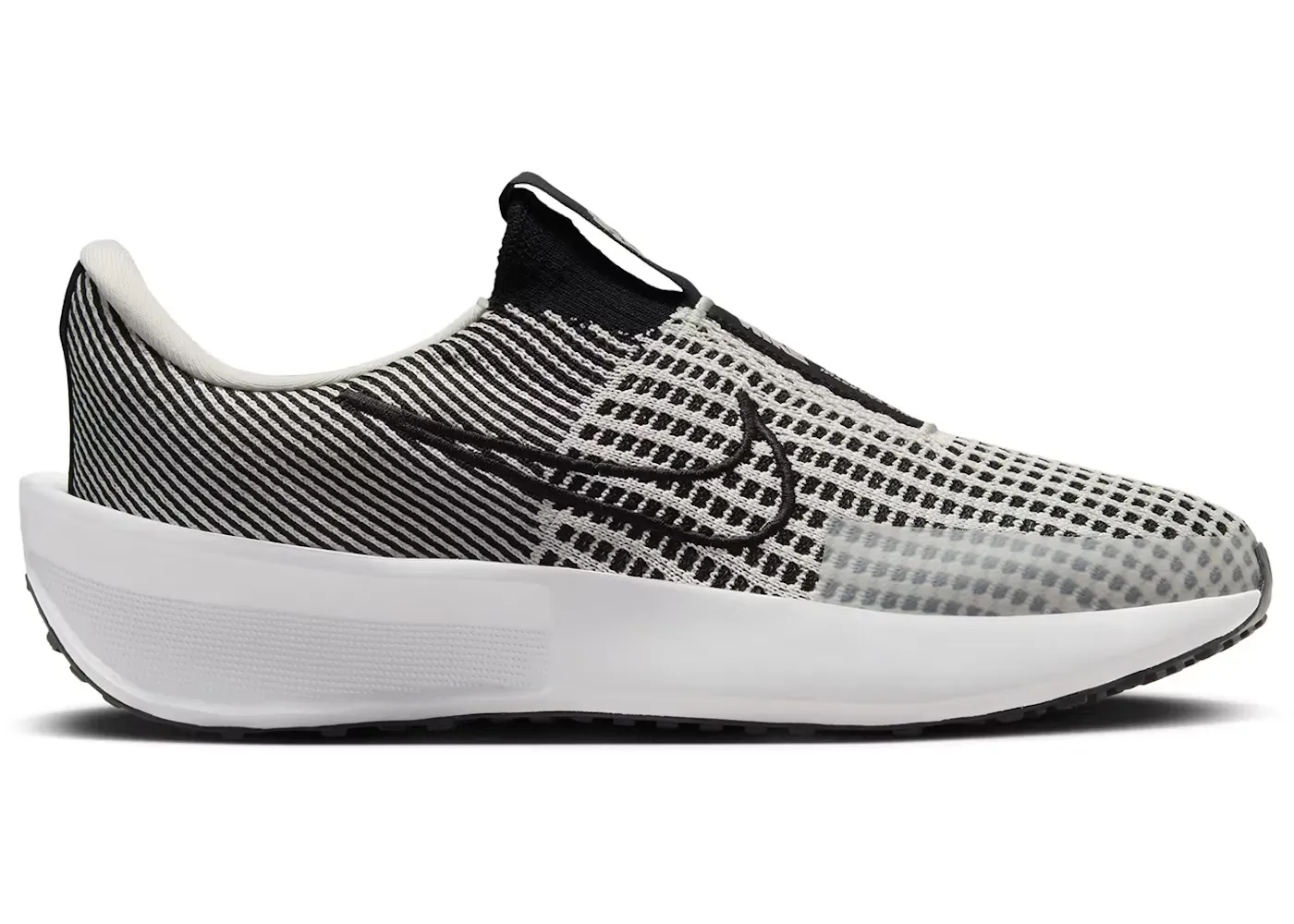 Фото № 1 с приближением к товару «‎Nike Interact Run EasyOn»