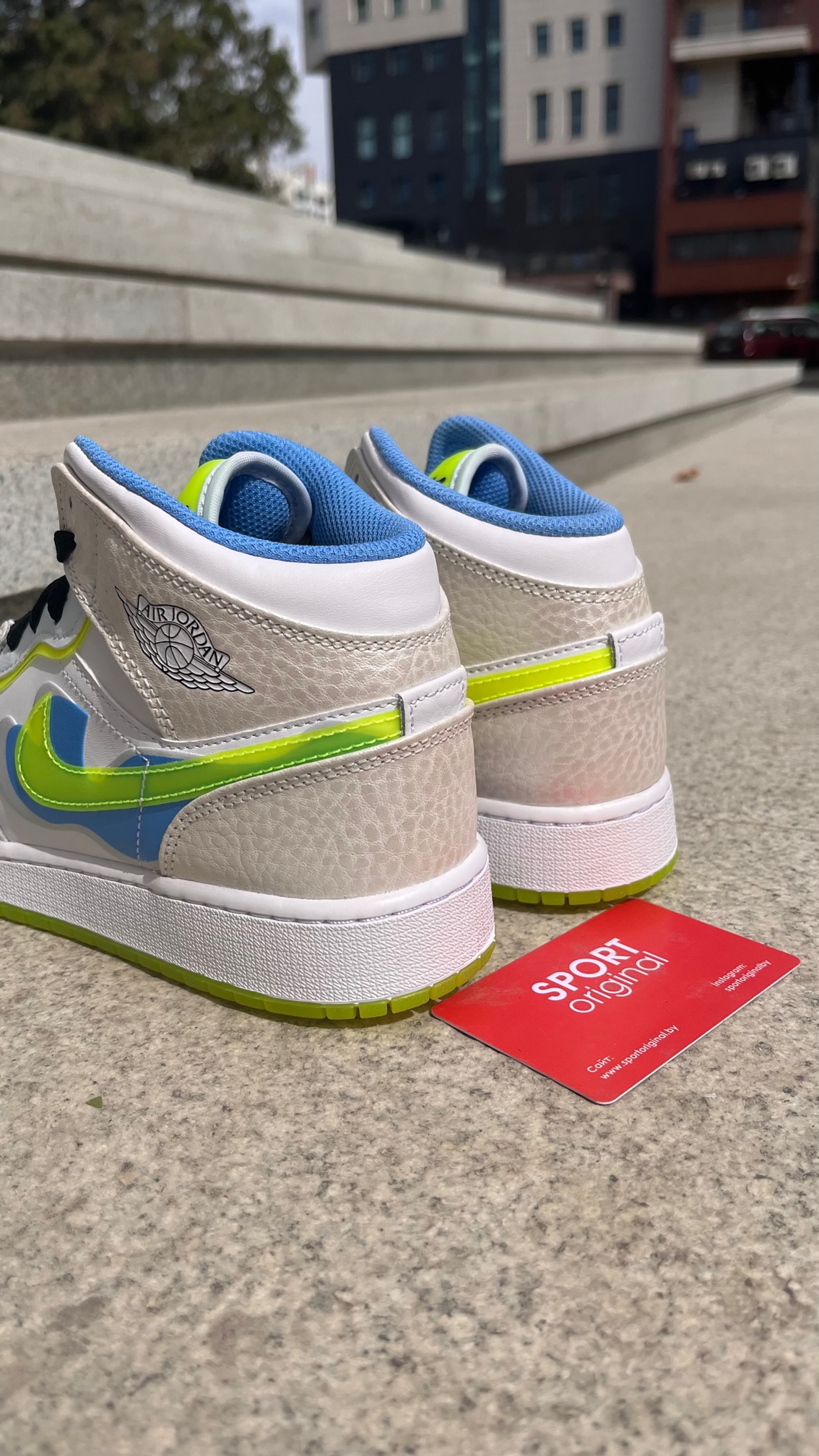 Фото № 2 с приближением к товару «‎Air Jordan 1 Mid "Warped Swoosh"»