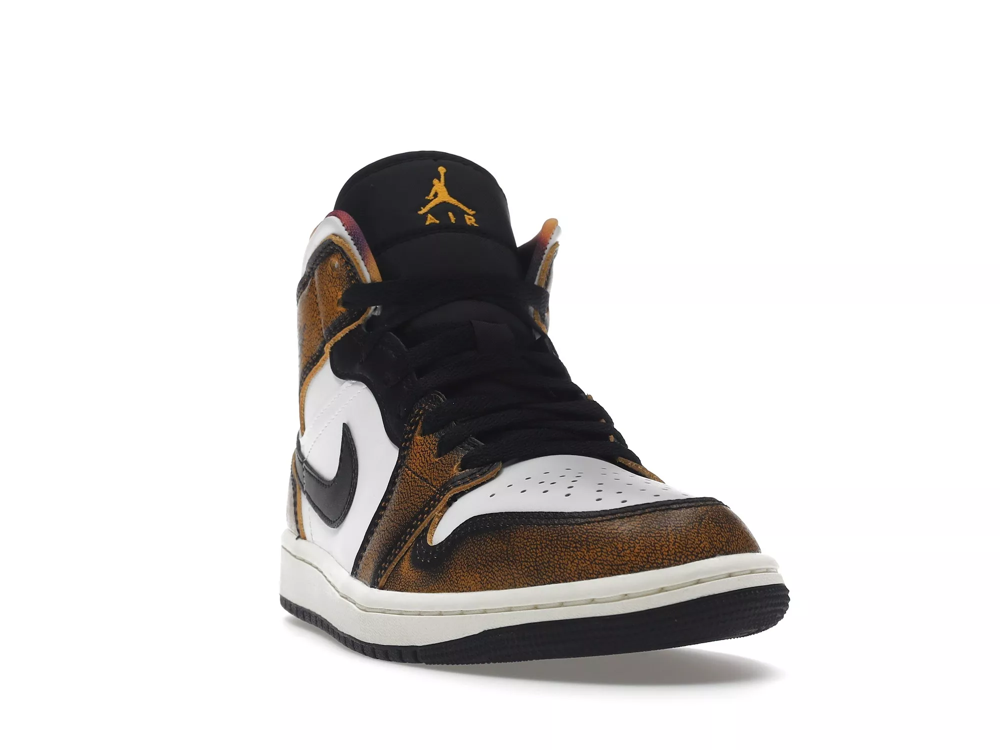 Фото № 2 с приближением к товару «‎Jordan 1 Mid SE Orange Wear Away»