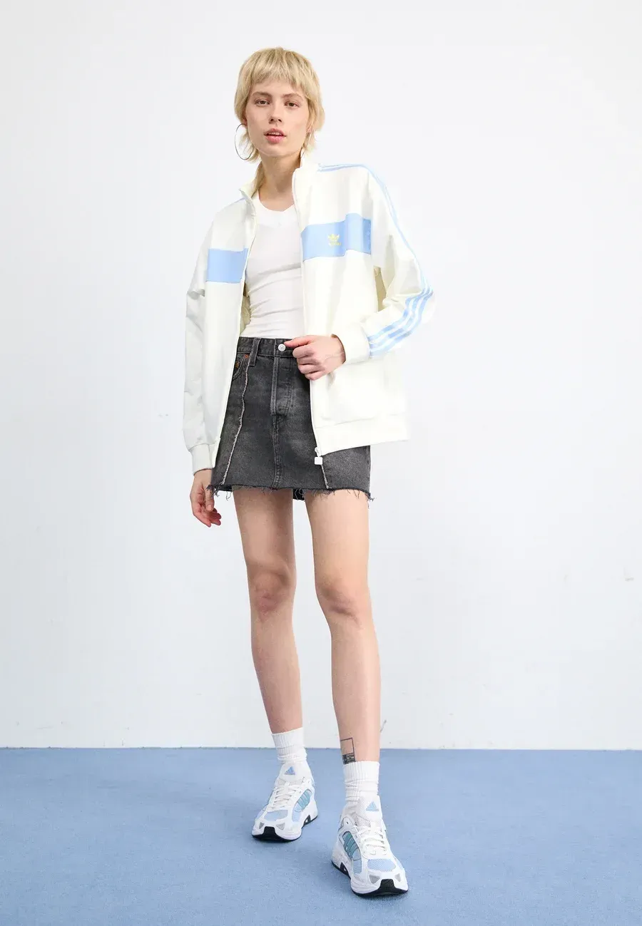 Фото № 4 с приближением к товару «‎RESPONSE CL W»