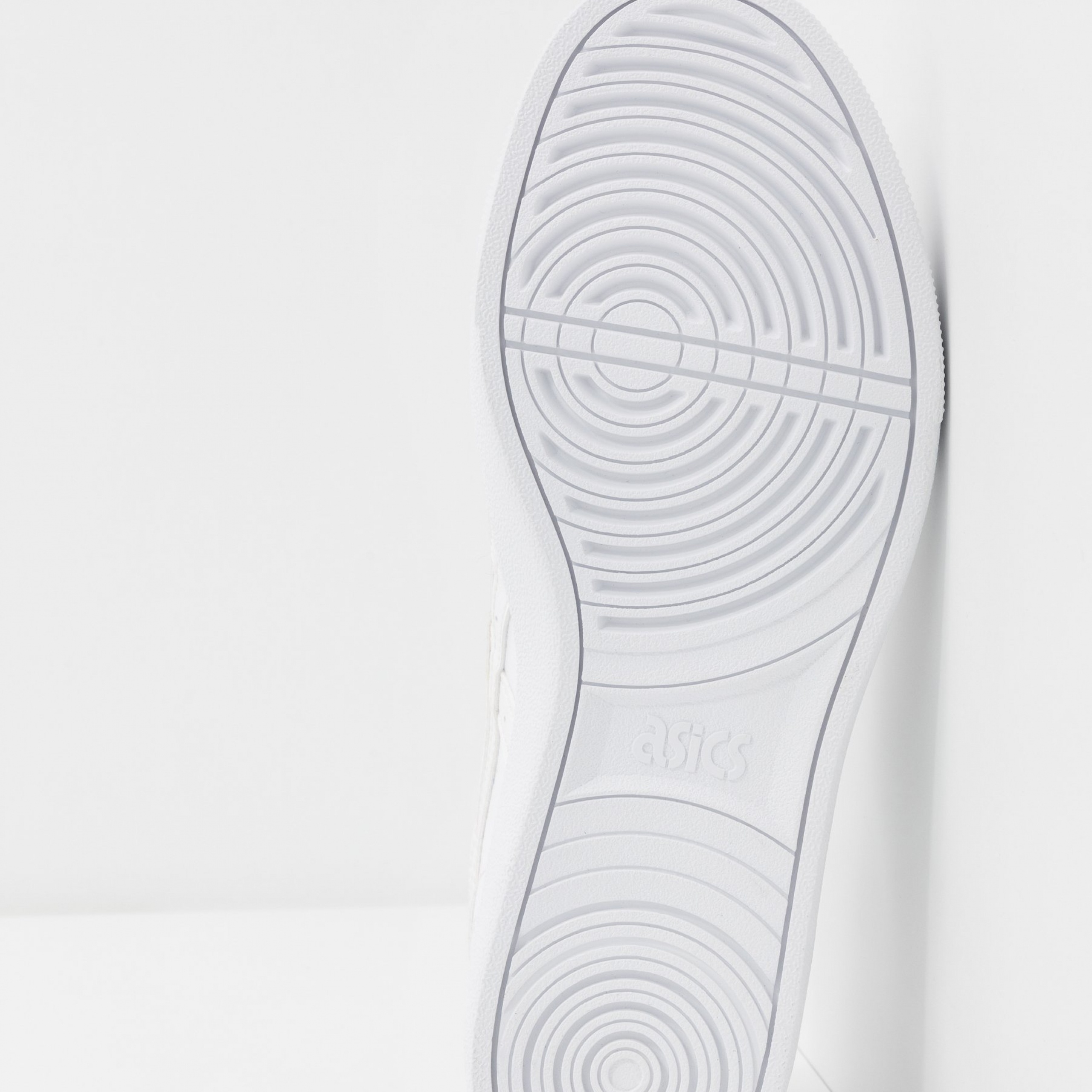 Фото № 5 с приближением к товару «‎Asics Classic CT »