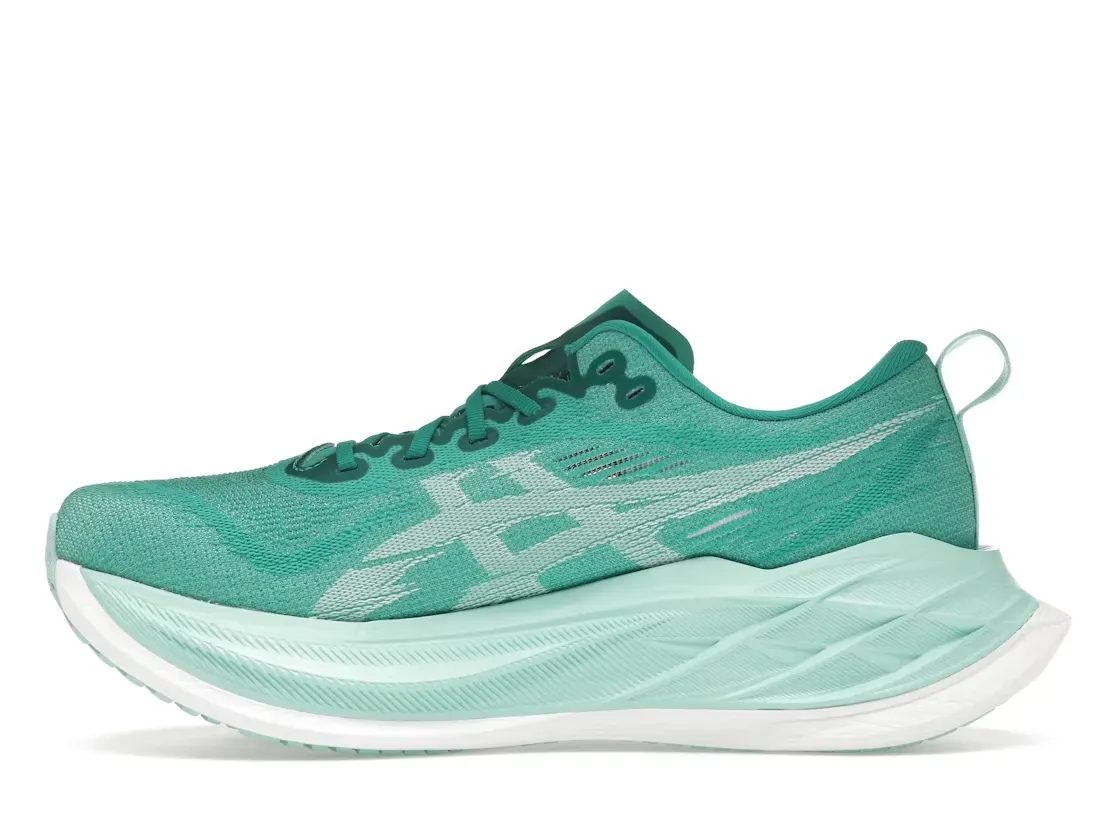 Фото № 3 с приближением к товару «‎ASICS Superblast 2»
