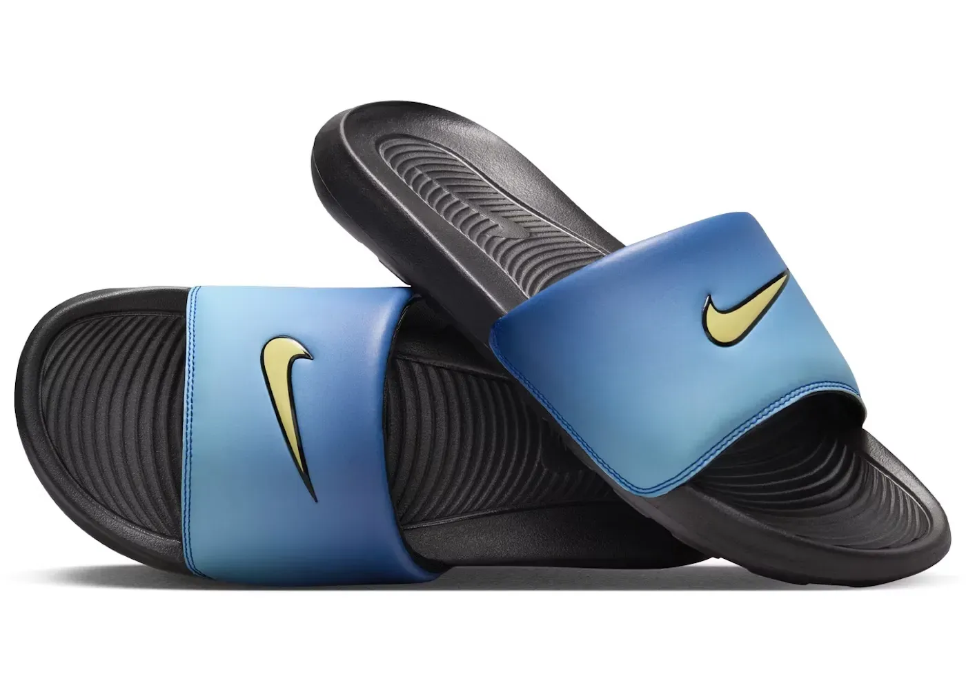 Фото № 1 с приближением к товару «‎Nike Victori One Slide»