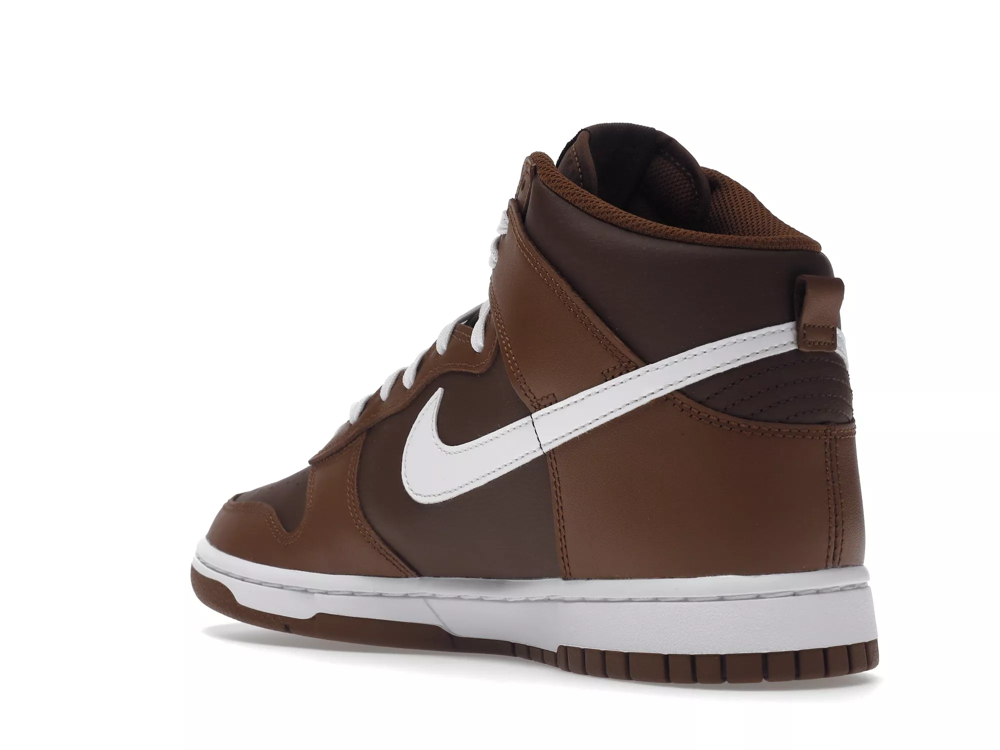 Фото № 5 с приближением к товару «‎Nike Dunk High Chocolate»