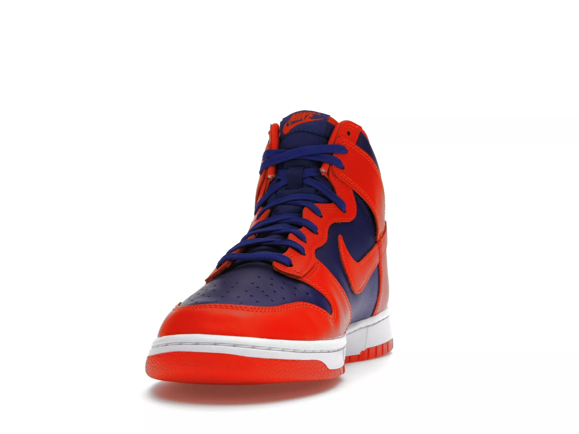 Фото № 4 с приближением к товару «‎Nike Dunk High Knicks»