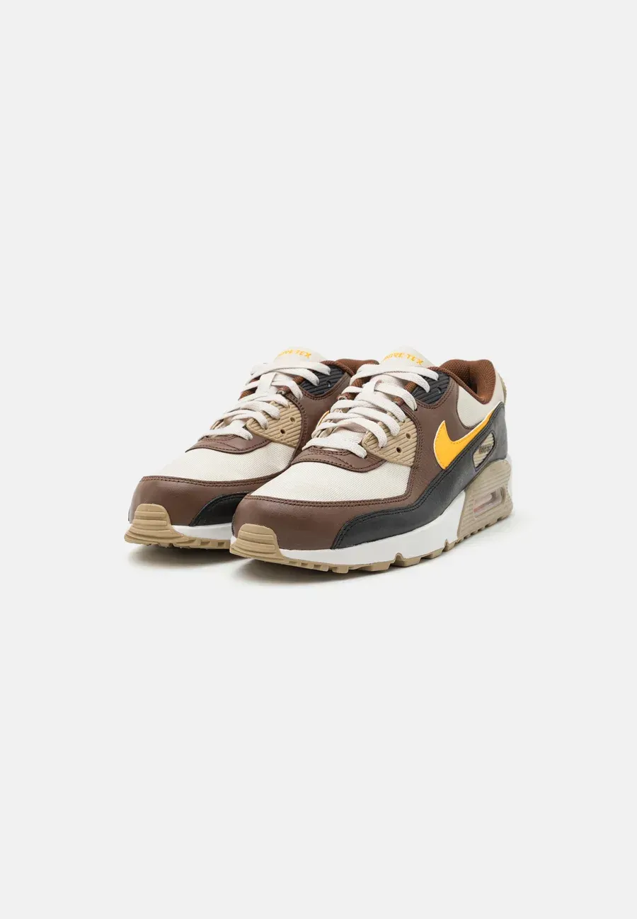 Фото № 2 с приближением к товару «‎AIR MAX 90 GTX»