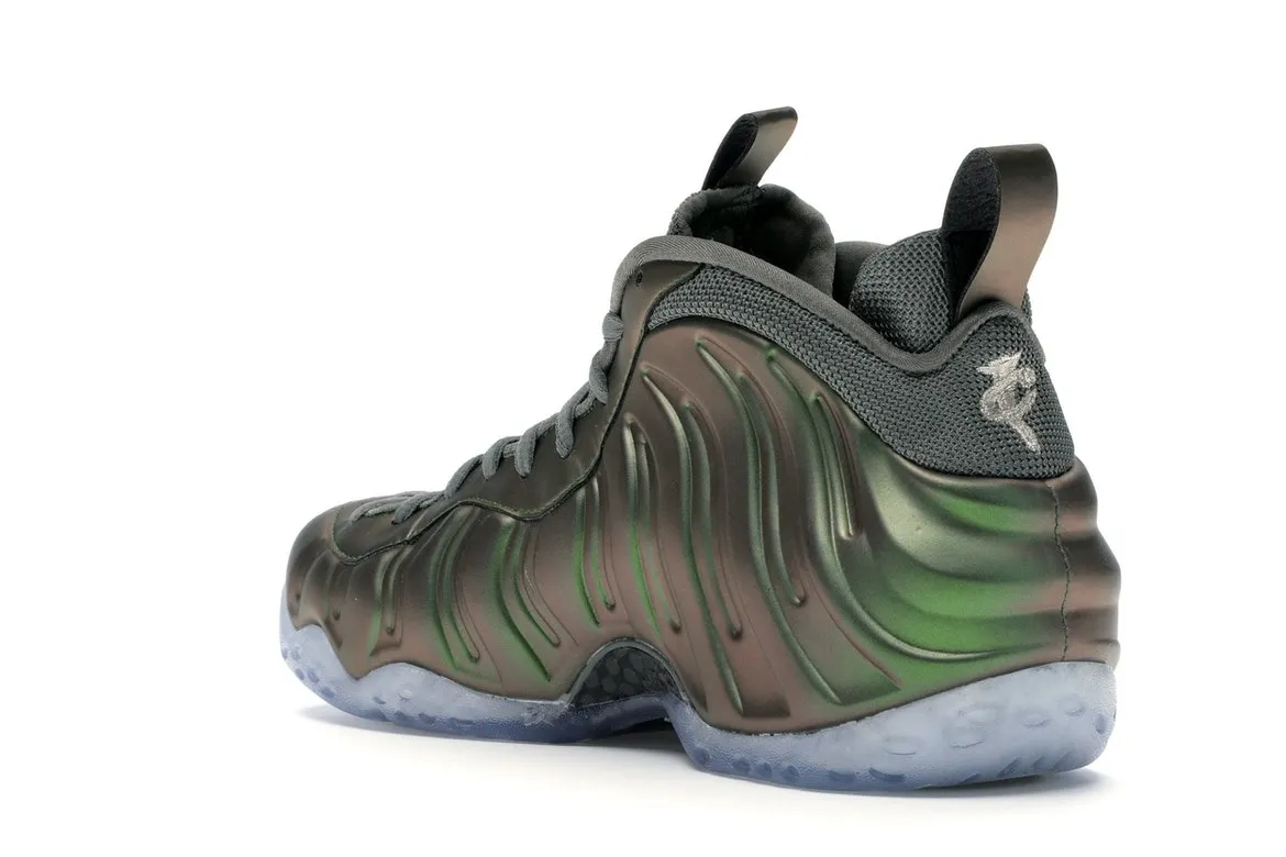 Фото № 6 с приближением к товару «‎Nike Air Foamposite One Iridescent »