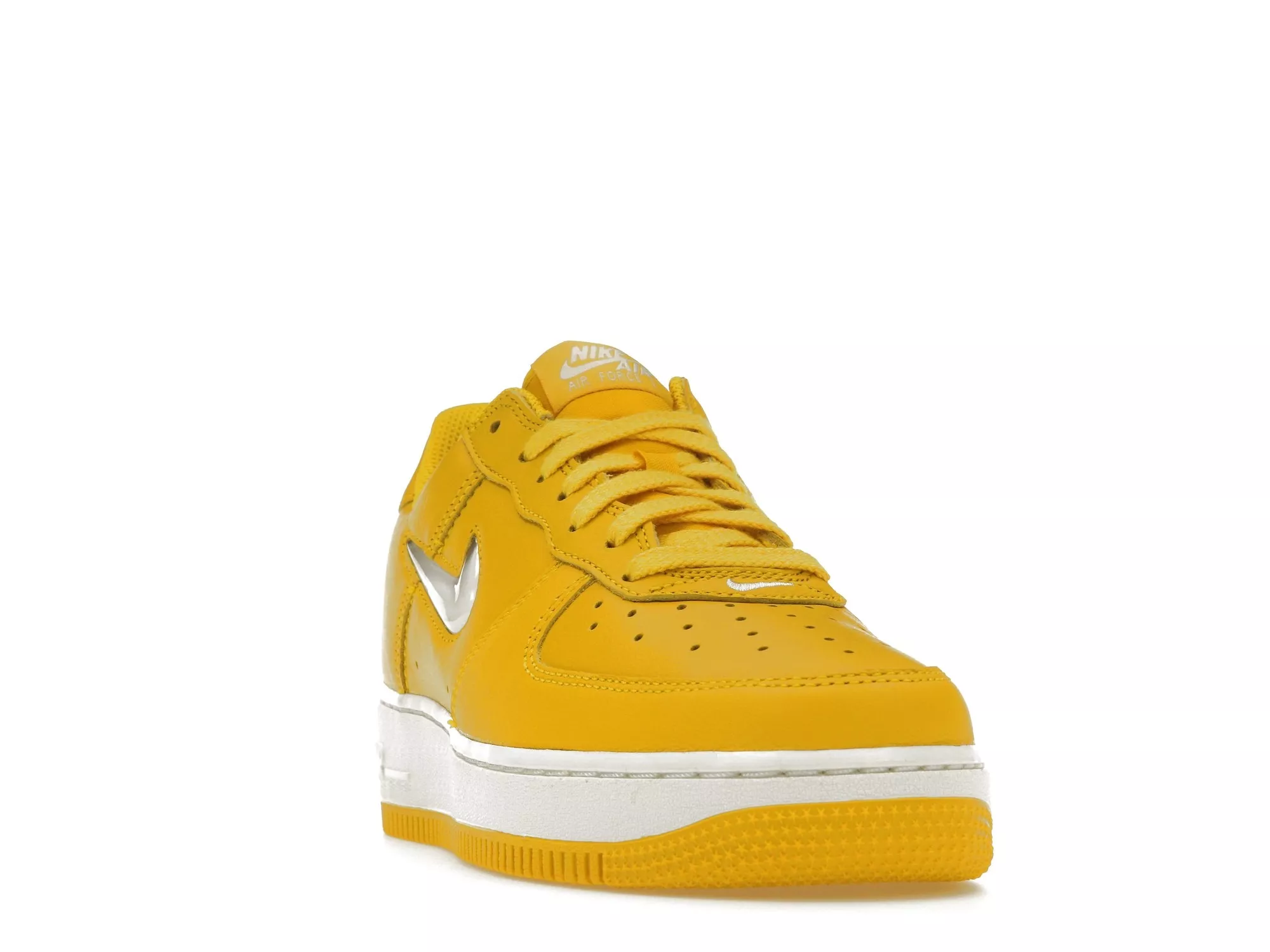 Фото № 4 с приближением к товару «‎Nike Air Force 1 Low 07 Retro Color of the Month Yellow Jewel»