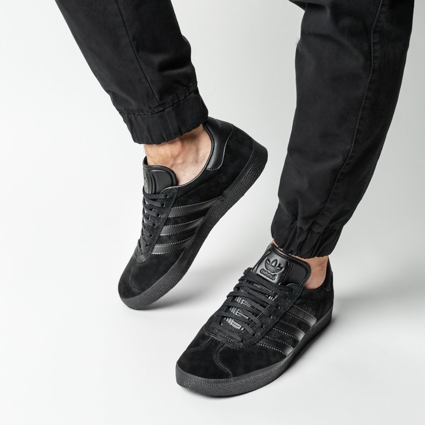 Фото № 2 с приближением к товару «‎Adidas Gazelle»