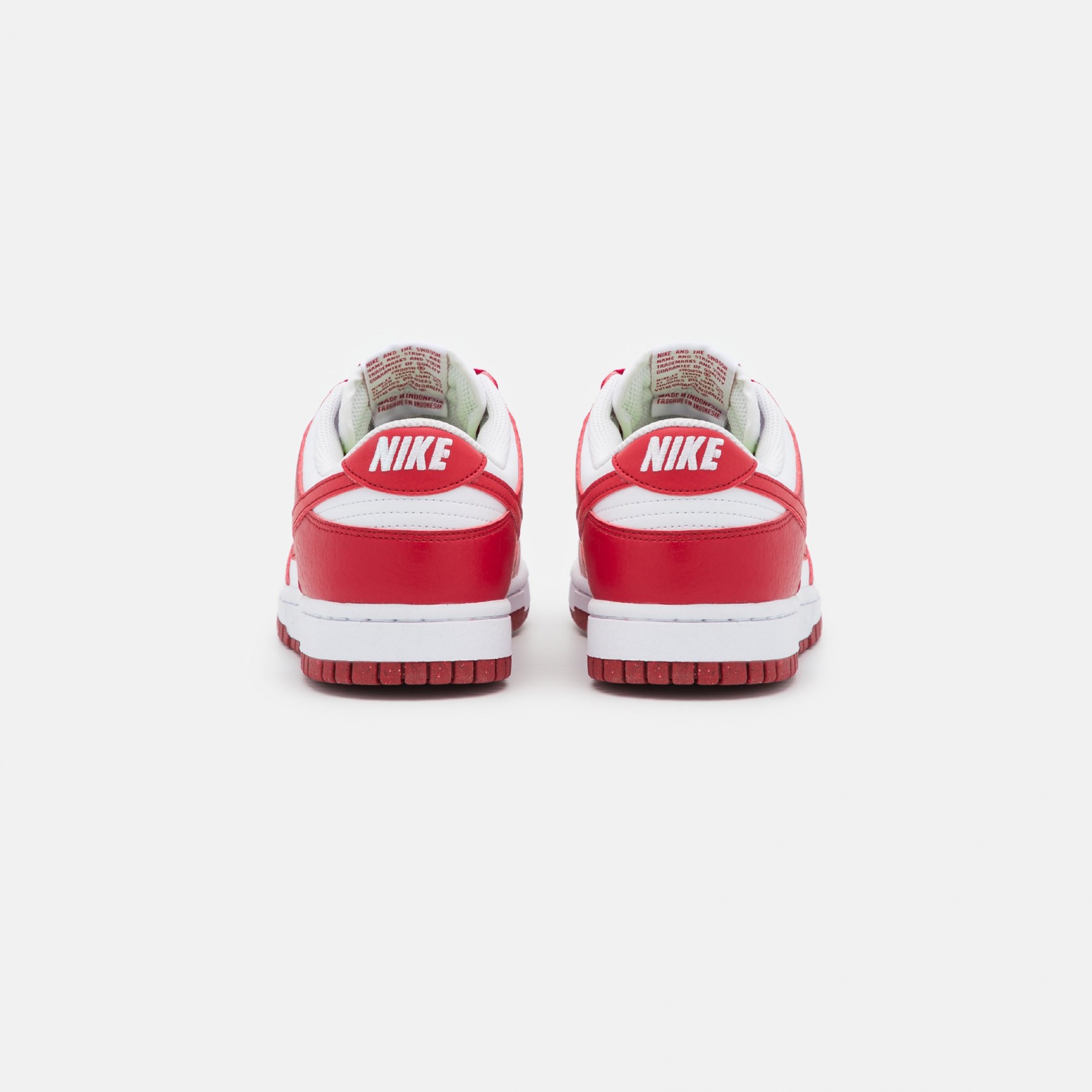 Фото № 3 с приближением к товару «‎Nike Dunk Next Nature »