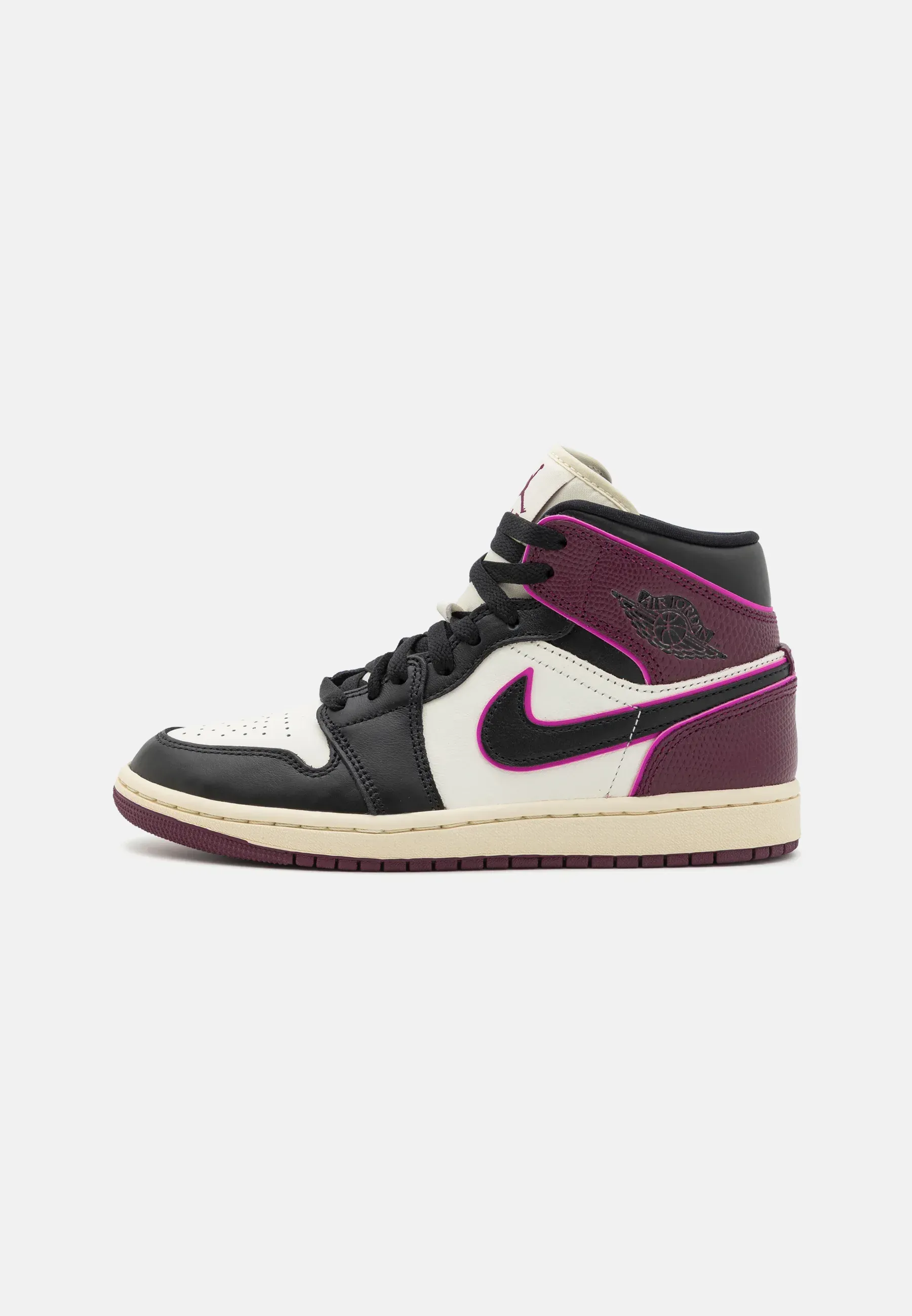Фото № 3 с приближением к товару «‎AIR JORDAN 1 MID SE»