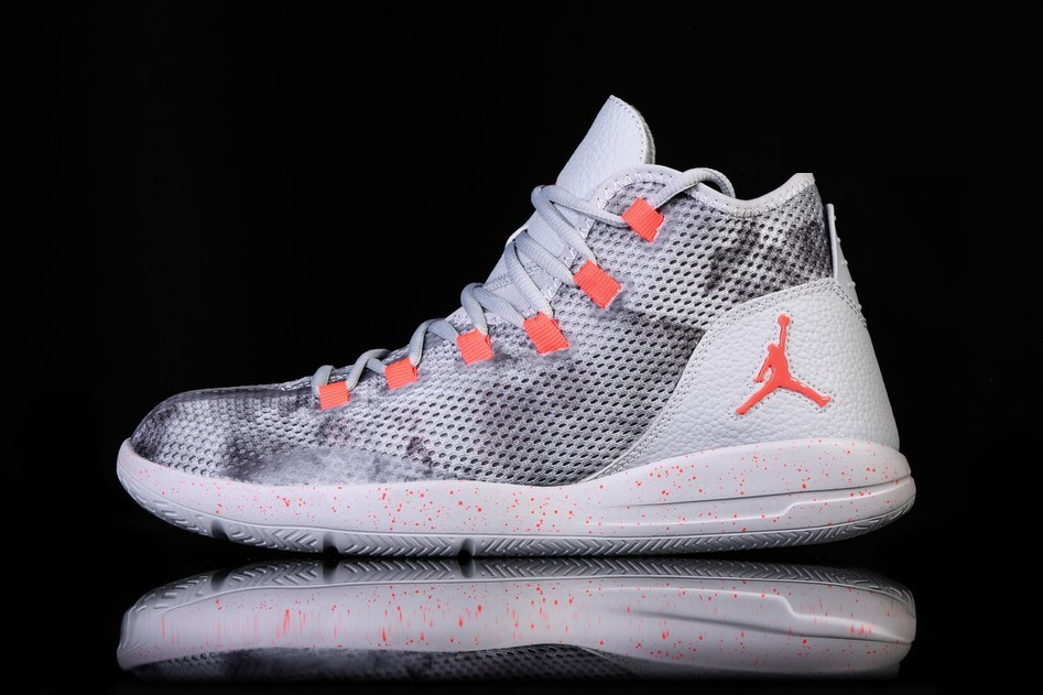 Фото № 2 с приближением к товару «‎Nike Air Jordan Reveal Premium Wolf »